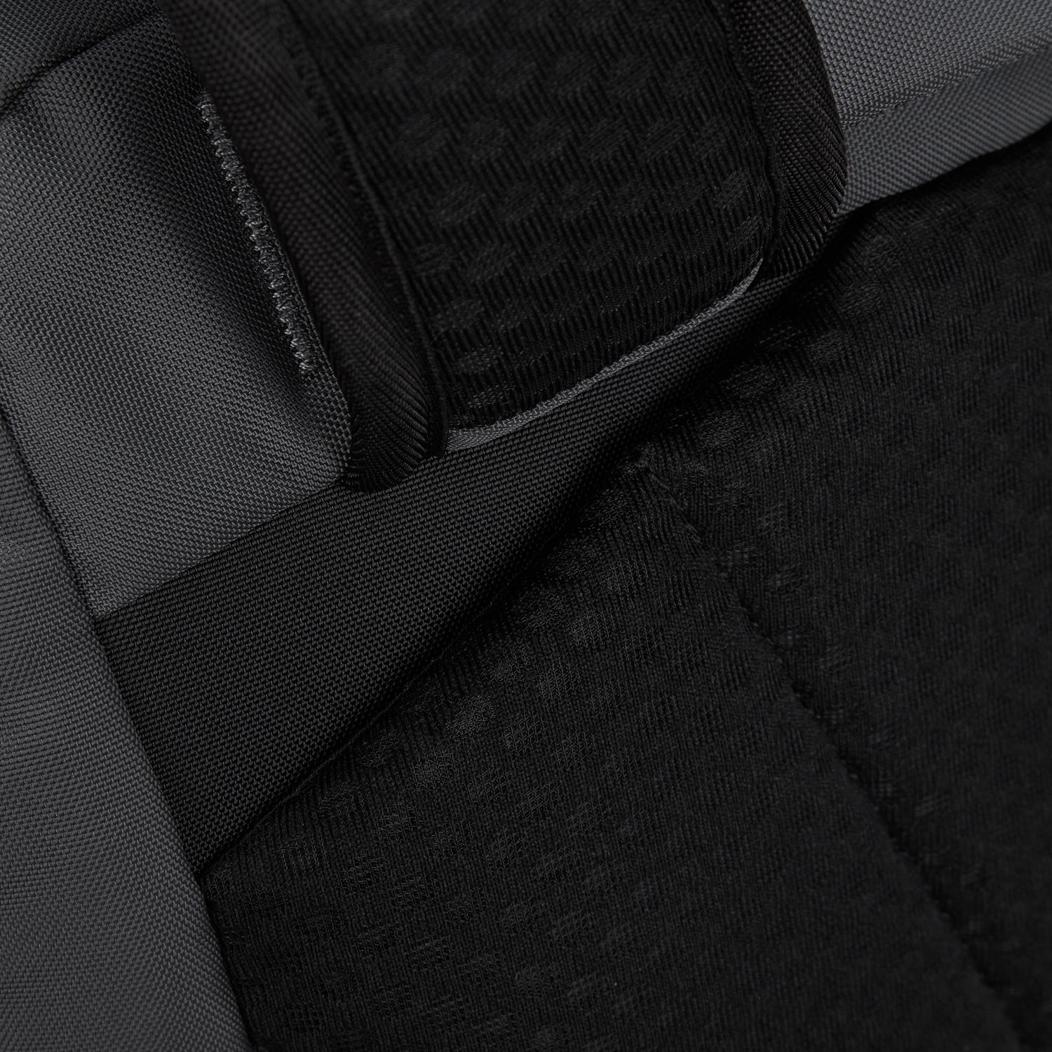 Pacsafe® EXP45 anti-theft carry-on travel pack、mySite、garagedoors4me