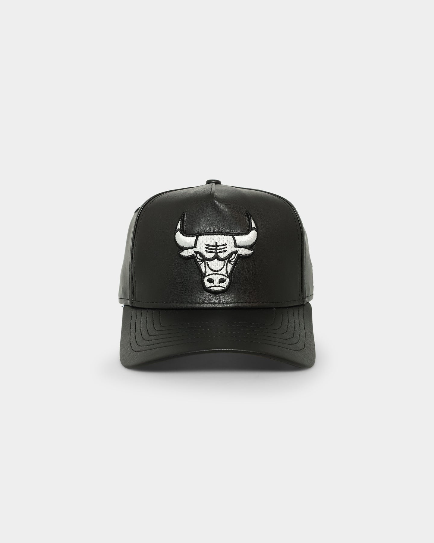 New Era Chicago Bulls 'PU Leather' 9FORTY K-Frame Strapback Black/White、mySite、zt4zffjzw