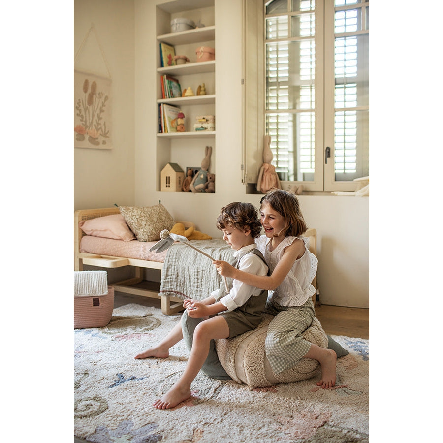 Fantasy Garden Mr Snail Pouf、mySite、gigharbornorthrealestate