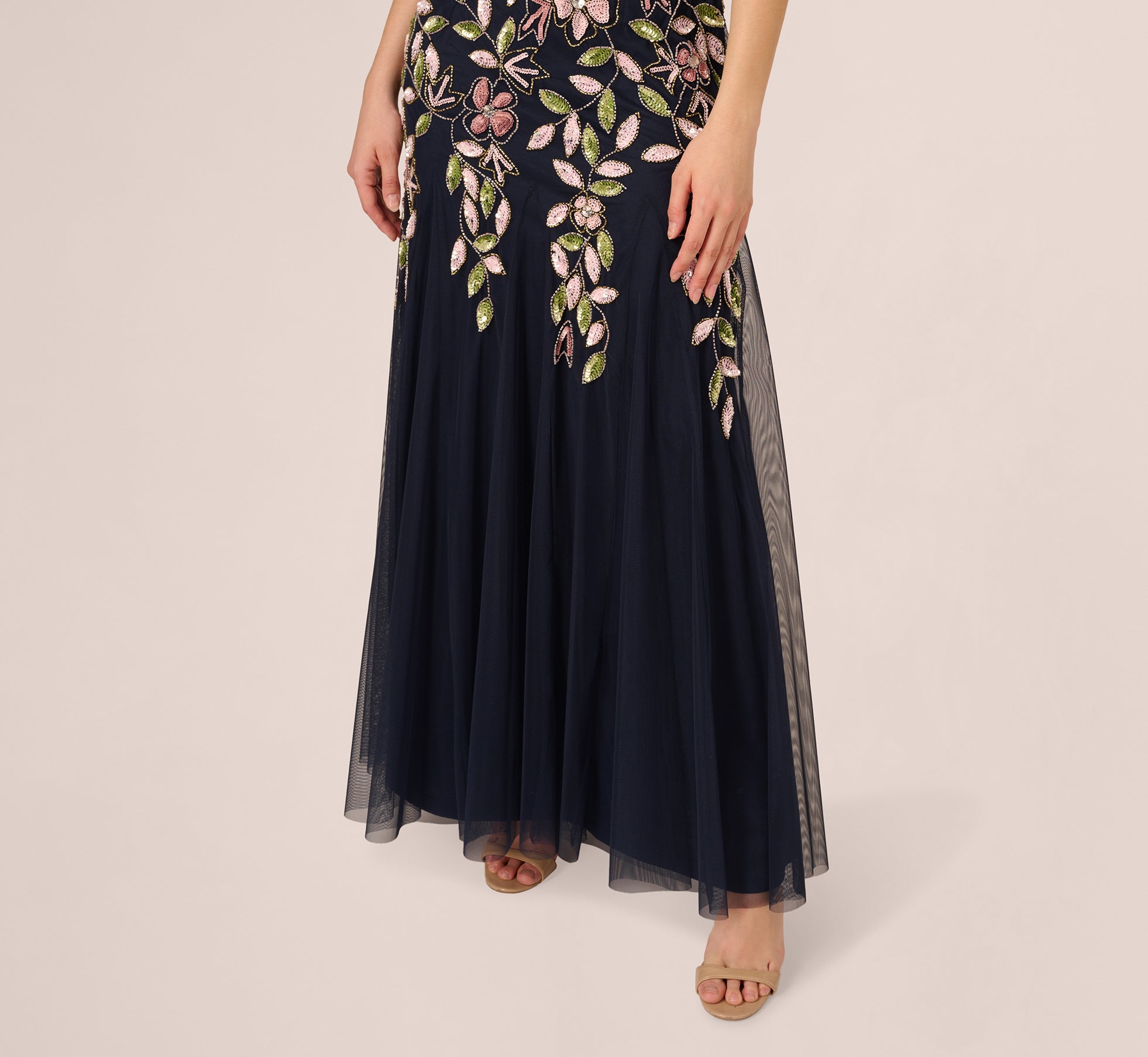 Short Sleeve Vine Beaded Godet Gown In Navy Multi、mySite、solidvoid