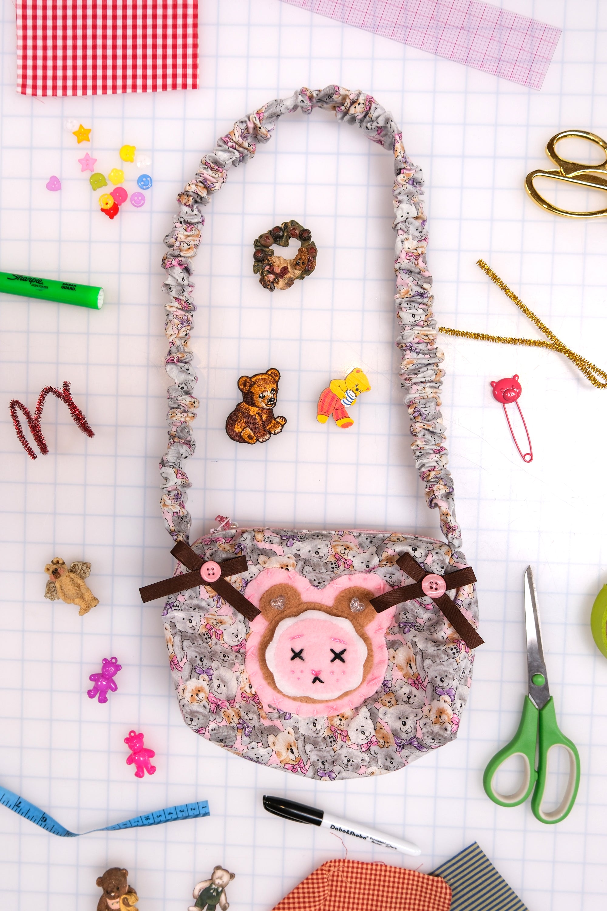 {product_title} - {shop_name}