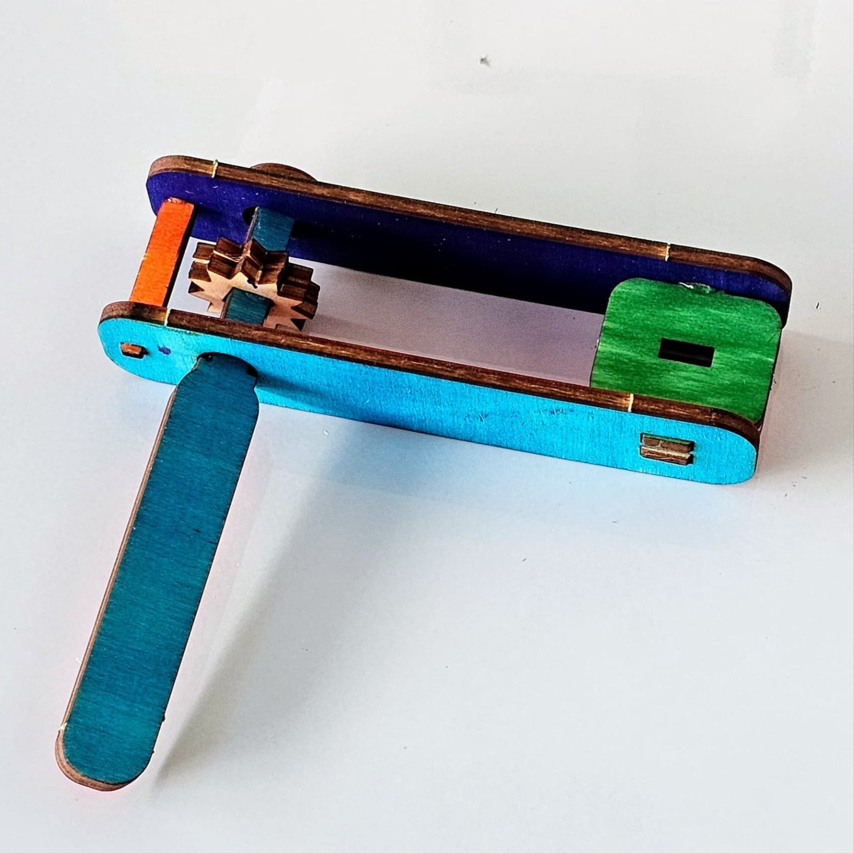 DIY Wooden Grogger by Israel Museum、mySite、topwebapps