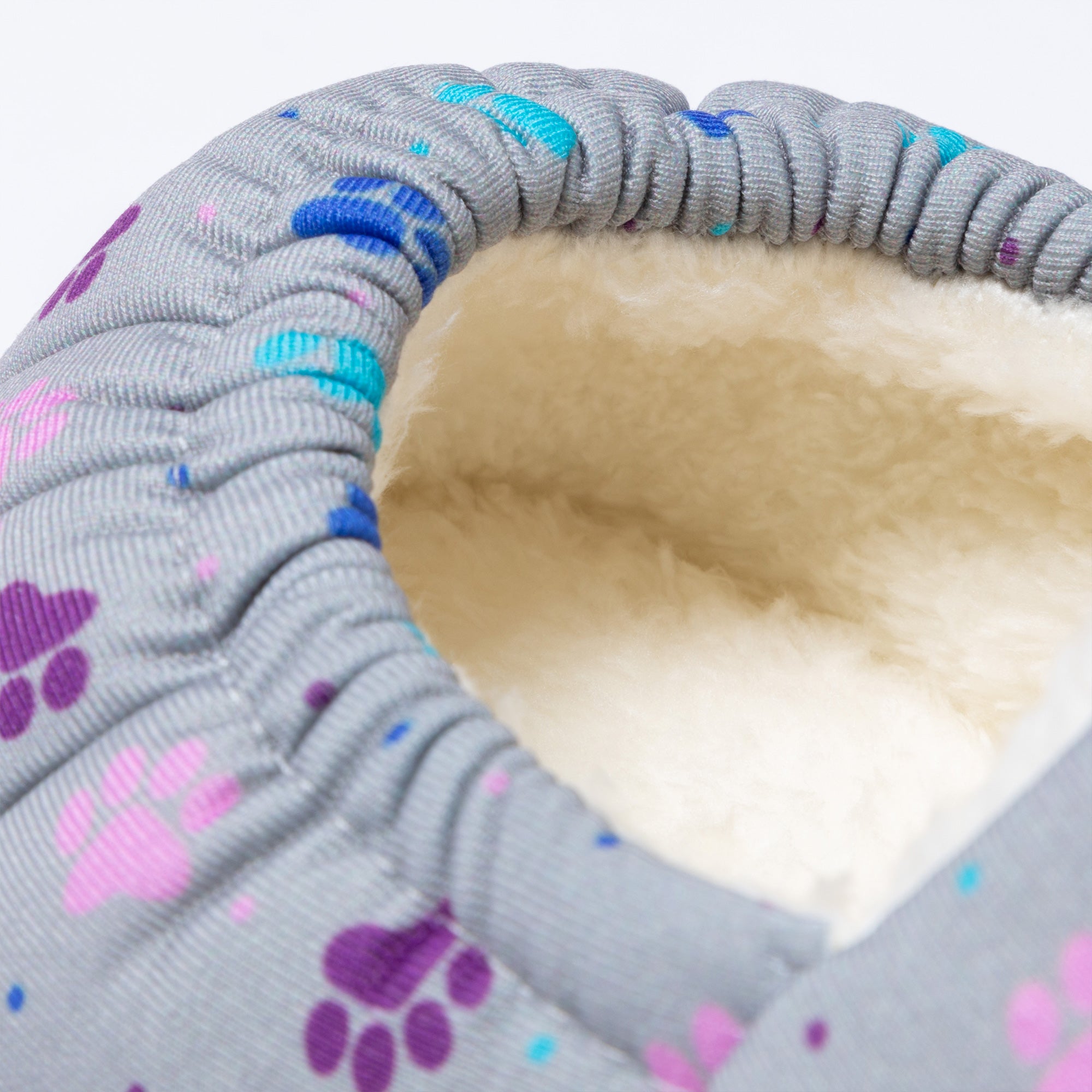 Paw Print Puffy Fleece-Lined Slippers with Toggle、mySite、camillekostekn