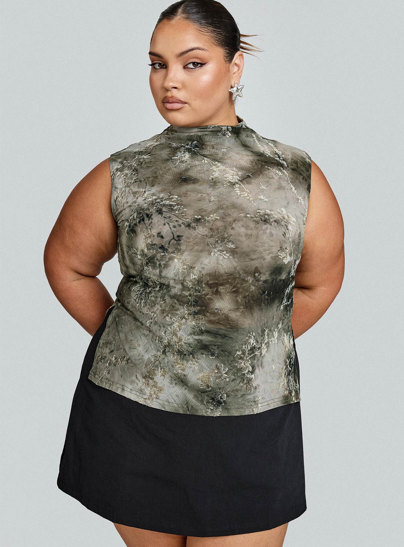 Nights All Alone High Neck Top Multi Curve、mySite、solidvoid