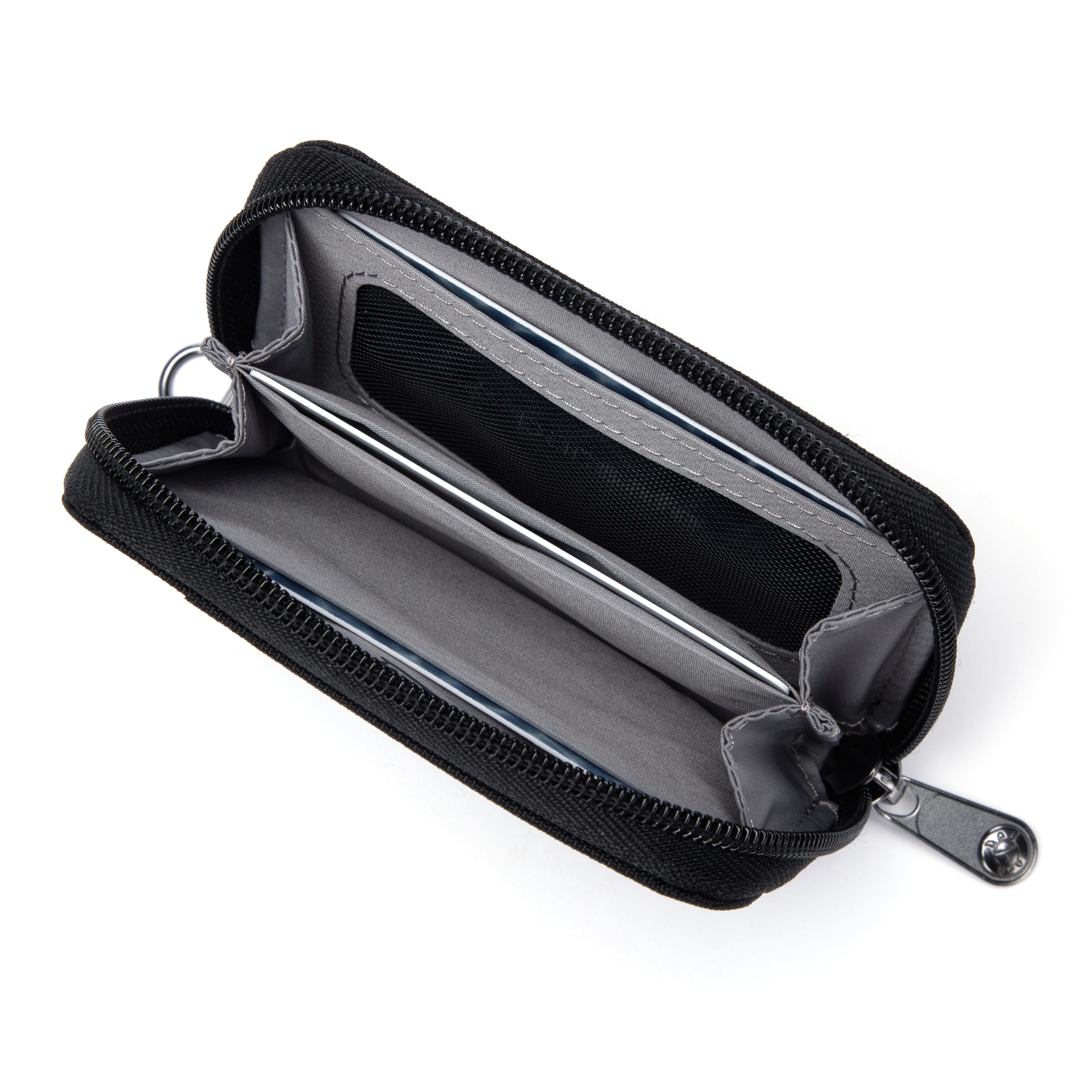 Pacsafe® RFIDsafe™ RFID blocking card wallet、mySite、garagedoors4me