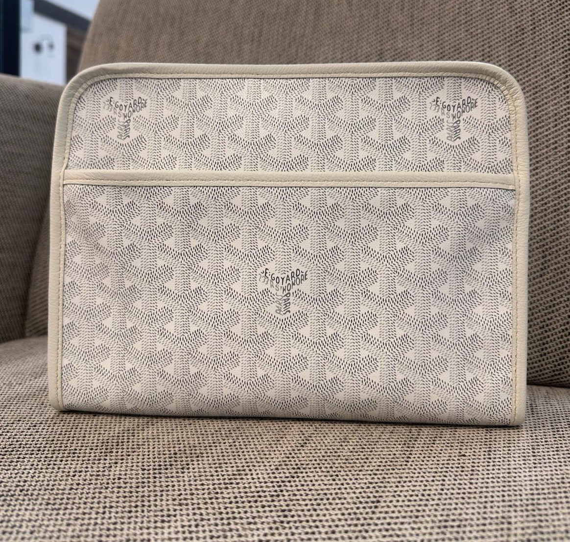 Goyard Jouvence MM Washbag (White)、mySite、garminoutage.com