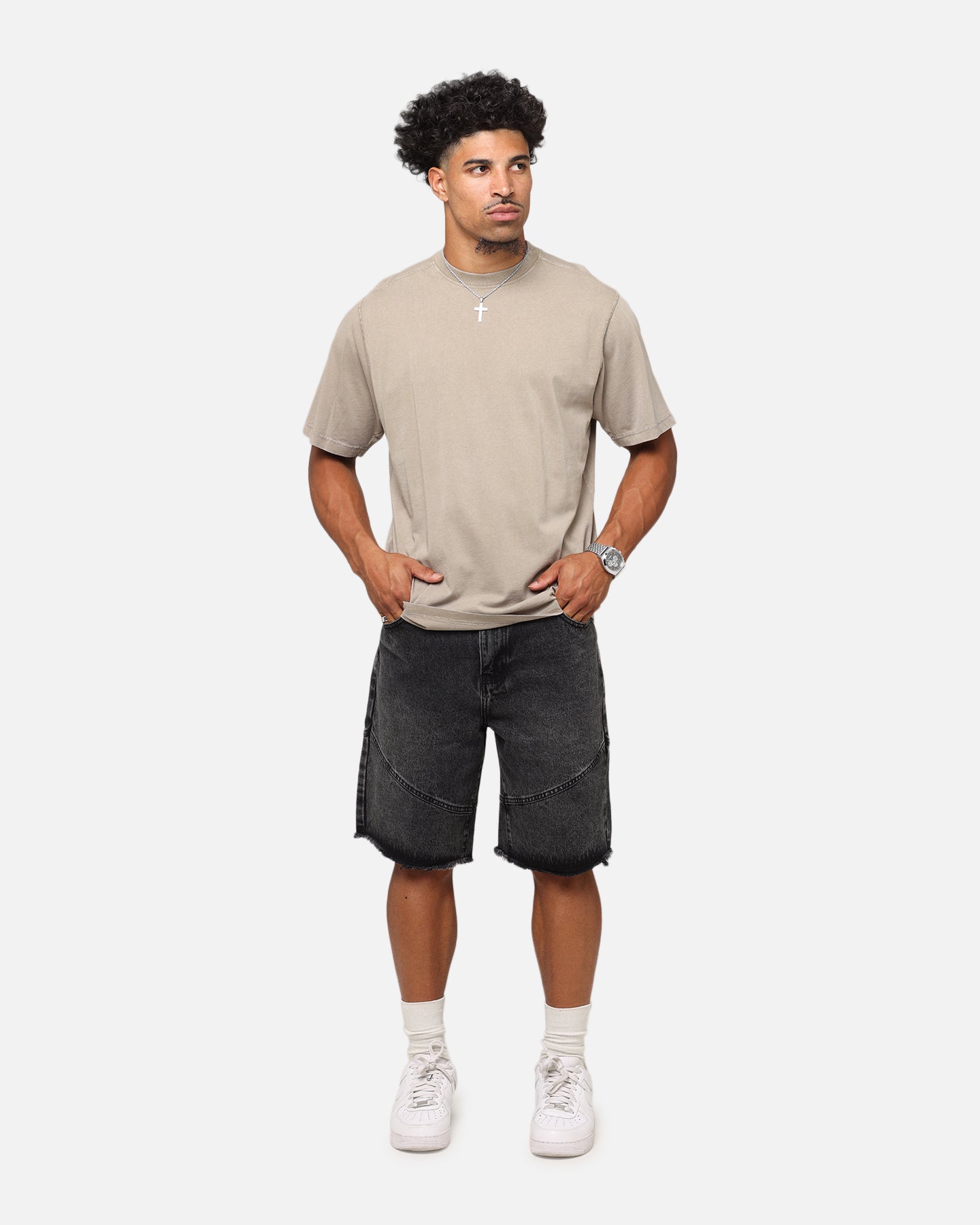 {product_title} - {shop_name}