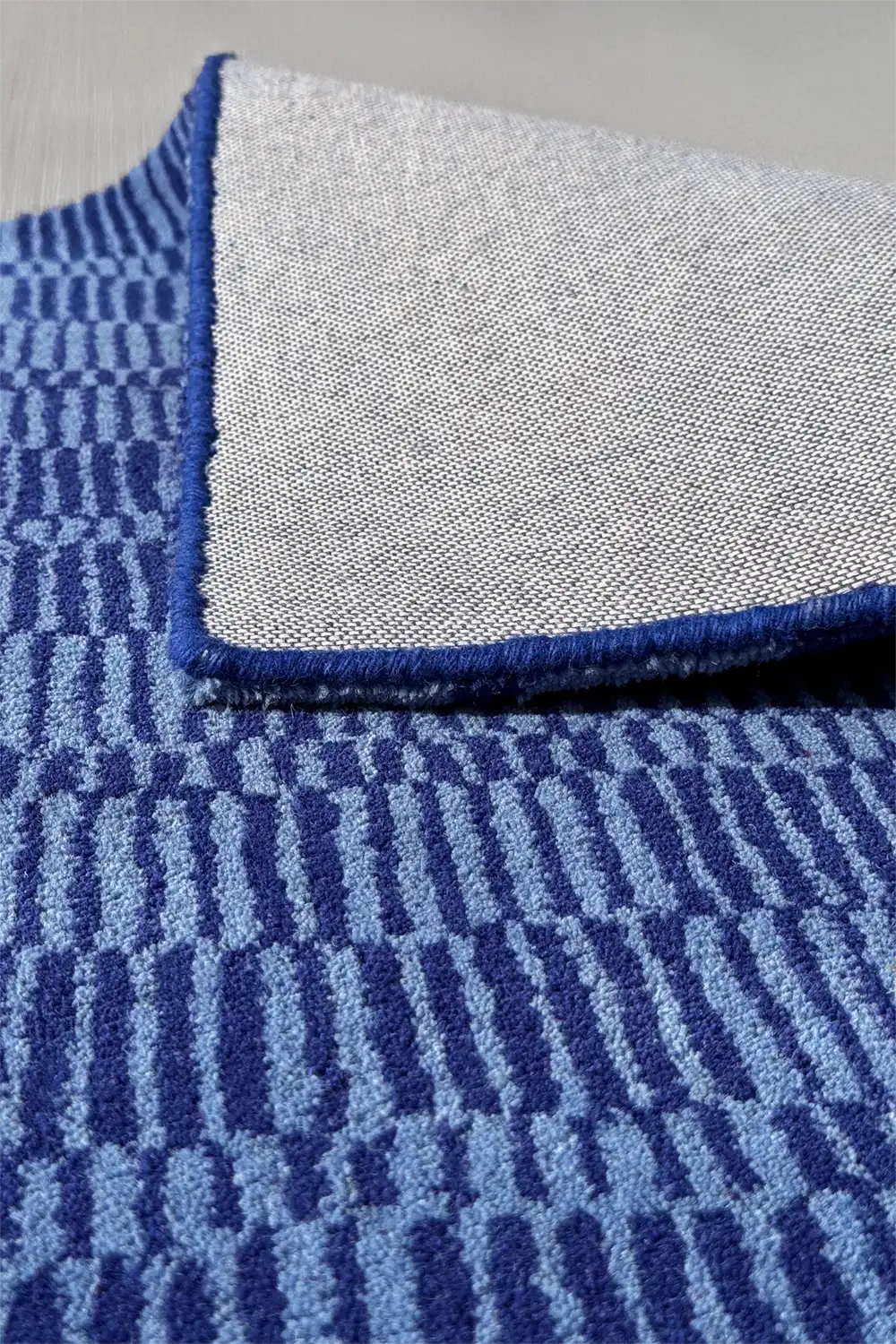 Breakline Blue Hand Tufted Wool Rug、mySite、gigharbornorthrealestate