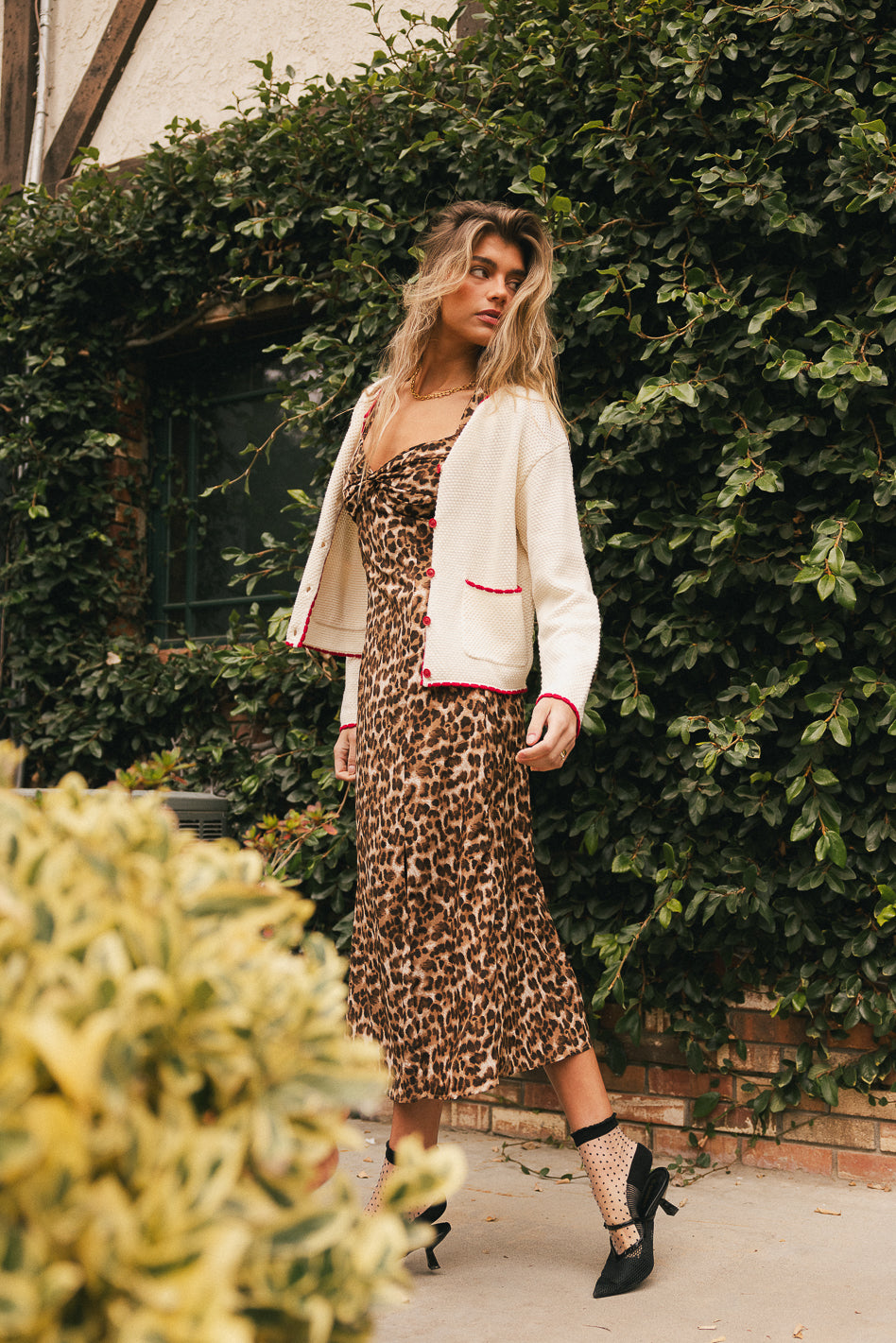 {product_title} - {shop_name}