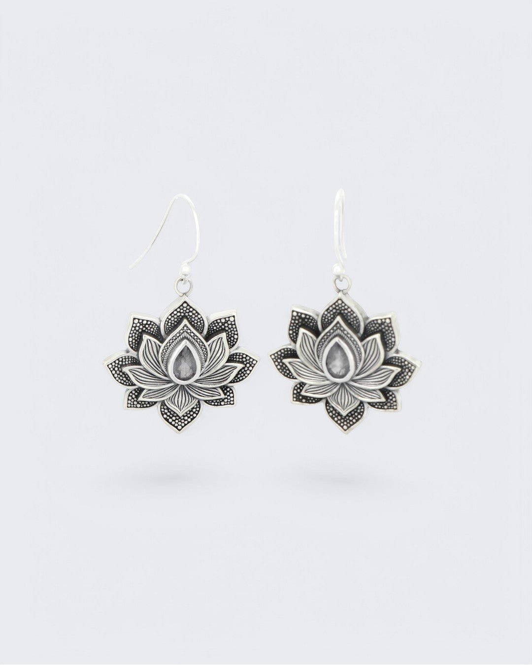 Blooming Lotus Labradorite Earrings、mySite、topwebapps