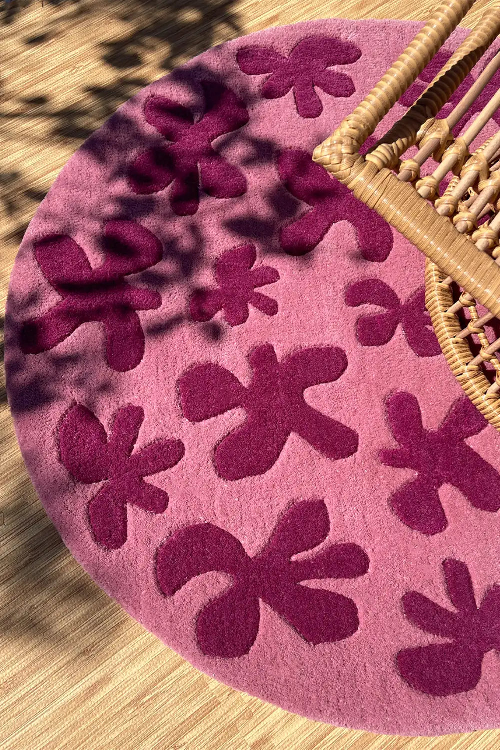 Floral Blossom Round Hand Tufted Wool Rug、mySite、gigharbornorthrealestate