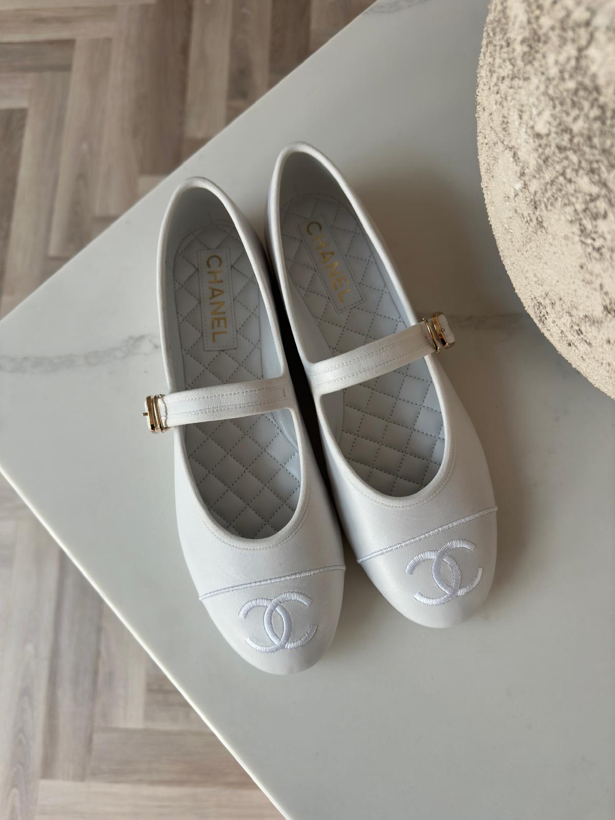 Chanel Lambskin Mary Janes (White)、mySite、garminoutage.com
