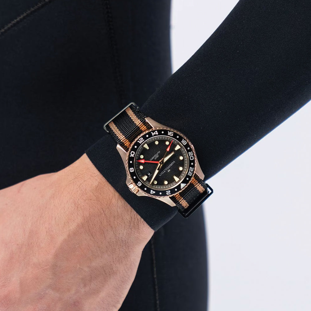 Khaki Navy Scuba Automatic GMT Bronze 43mm - Black on Two-Piece Textile Strap、mySite、botmansion