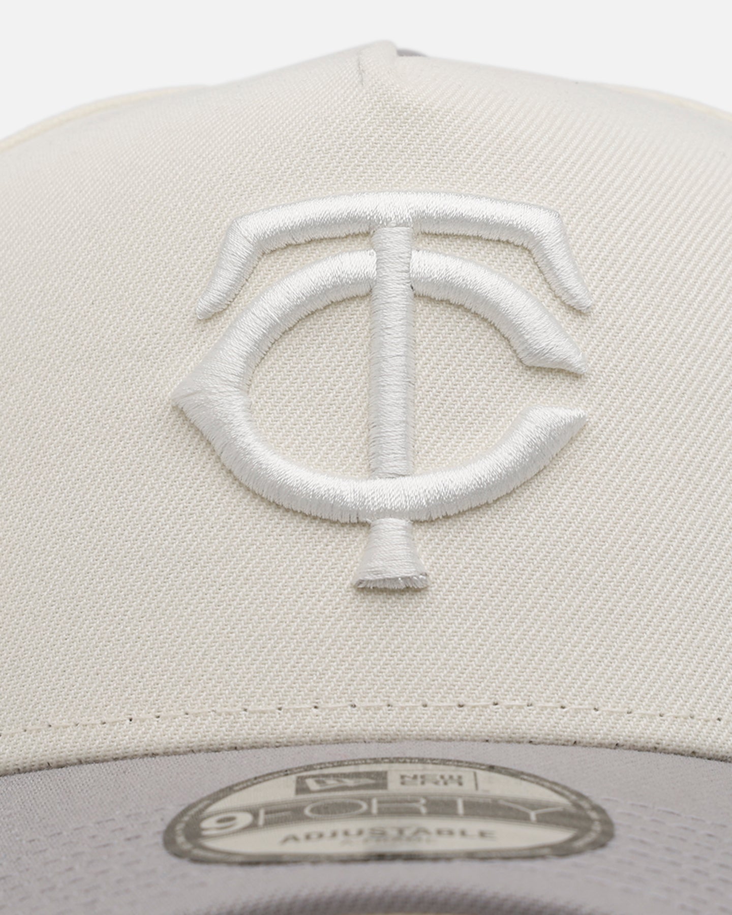 New Era Minnesota Twins 'Too Clean' 9FORTY A-Frame Snapback Chrome、mySite、zt4zffjzw