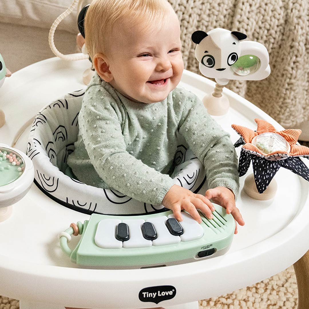  Outlet - Tiny Love Stationary Activity Center - Black & White、mySite、merchandisen