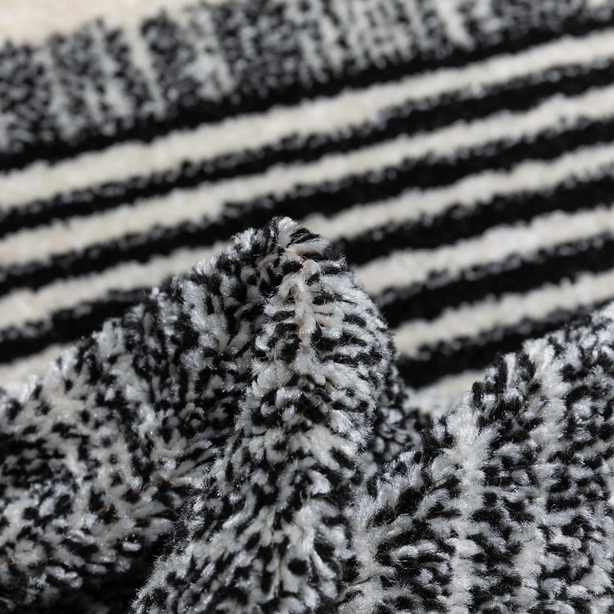 Well Woven Black & White Striped Rug – Living Room Luxury、mySite、gigharbornorthrealestate