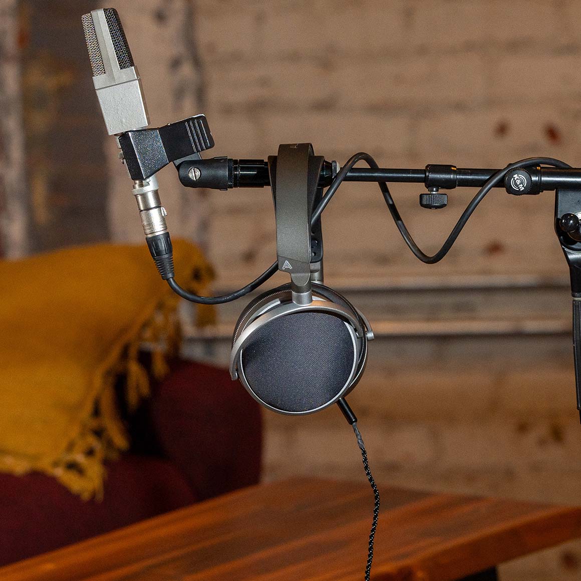  Audeze - LCD-S20、mySite、merchandisen