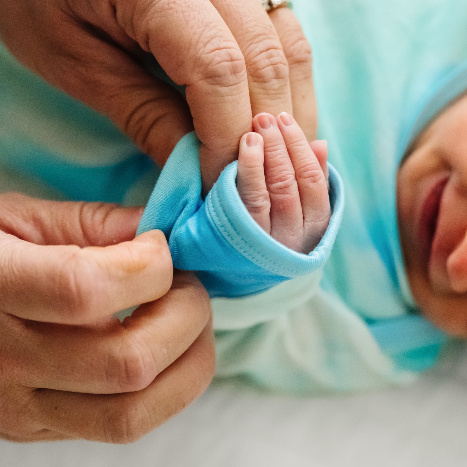 Tidepool Watercolor Infant Gown、mySite、g9winljtr