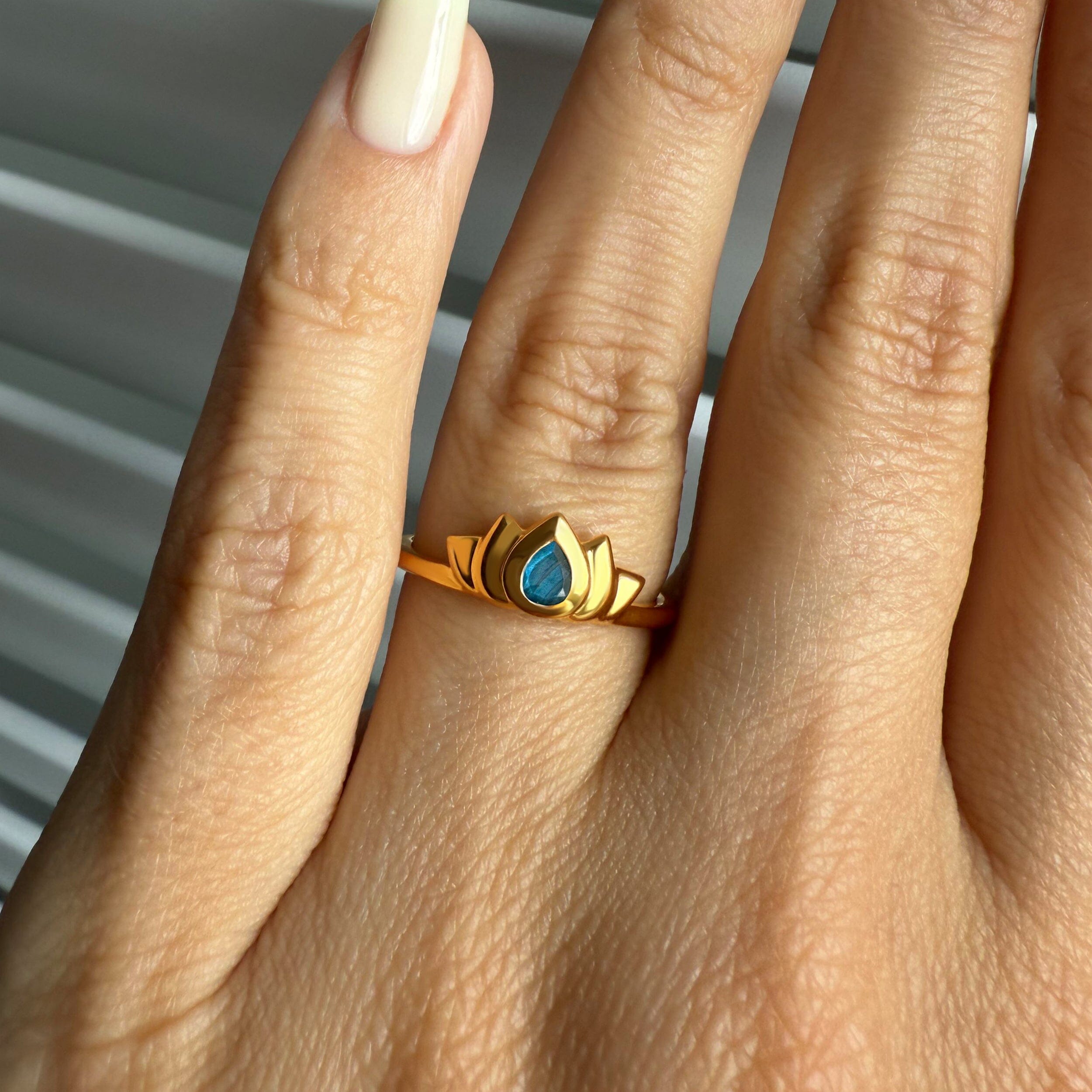 Labradorite Ring - Dainty Lotus、mySite、hinf8tx79