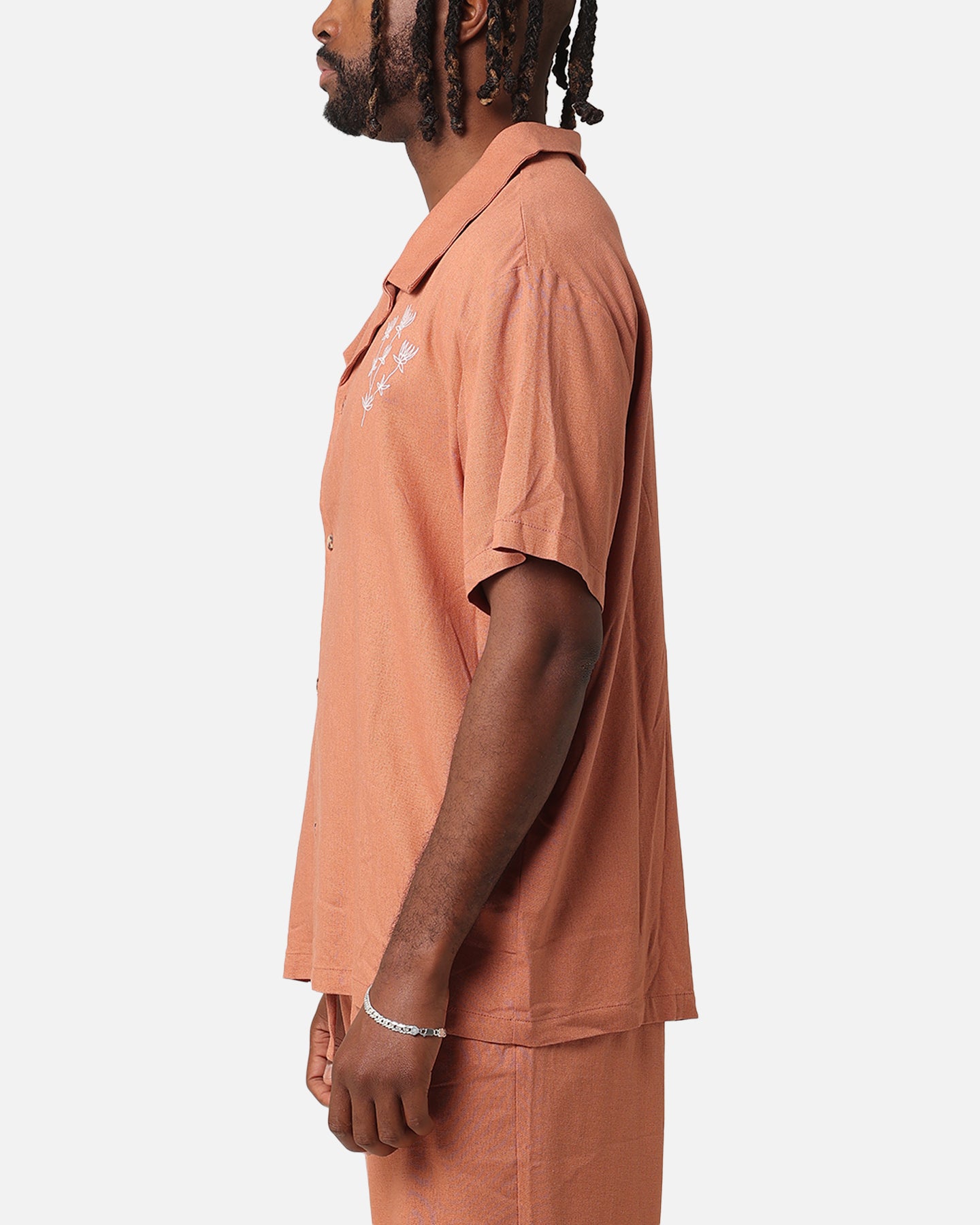 {product_title} - {shop_name}