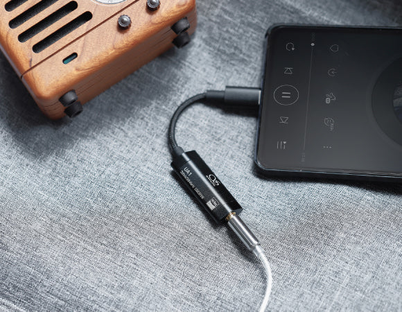 Headphone-Zone-SoundMAGIC-A30