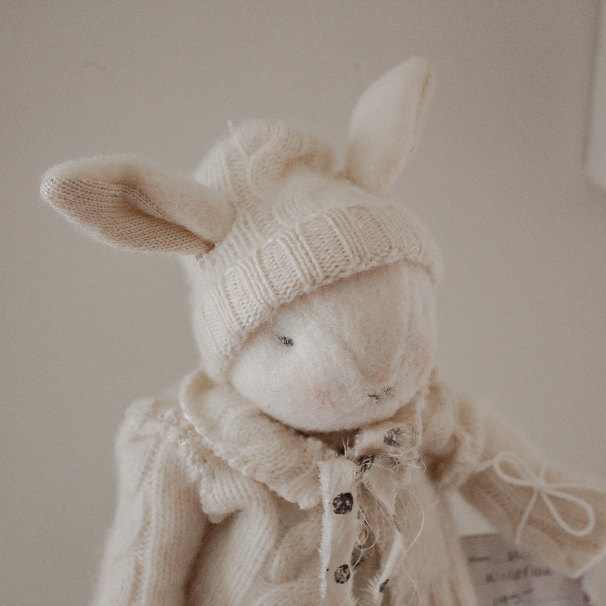 RETIRED - Hutch Studio Original - Wild Wildflower Bunny - One of A Kind、mySite、g9winljtr