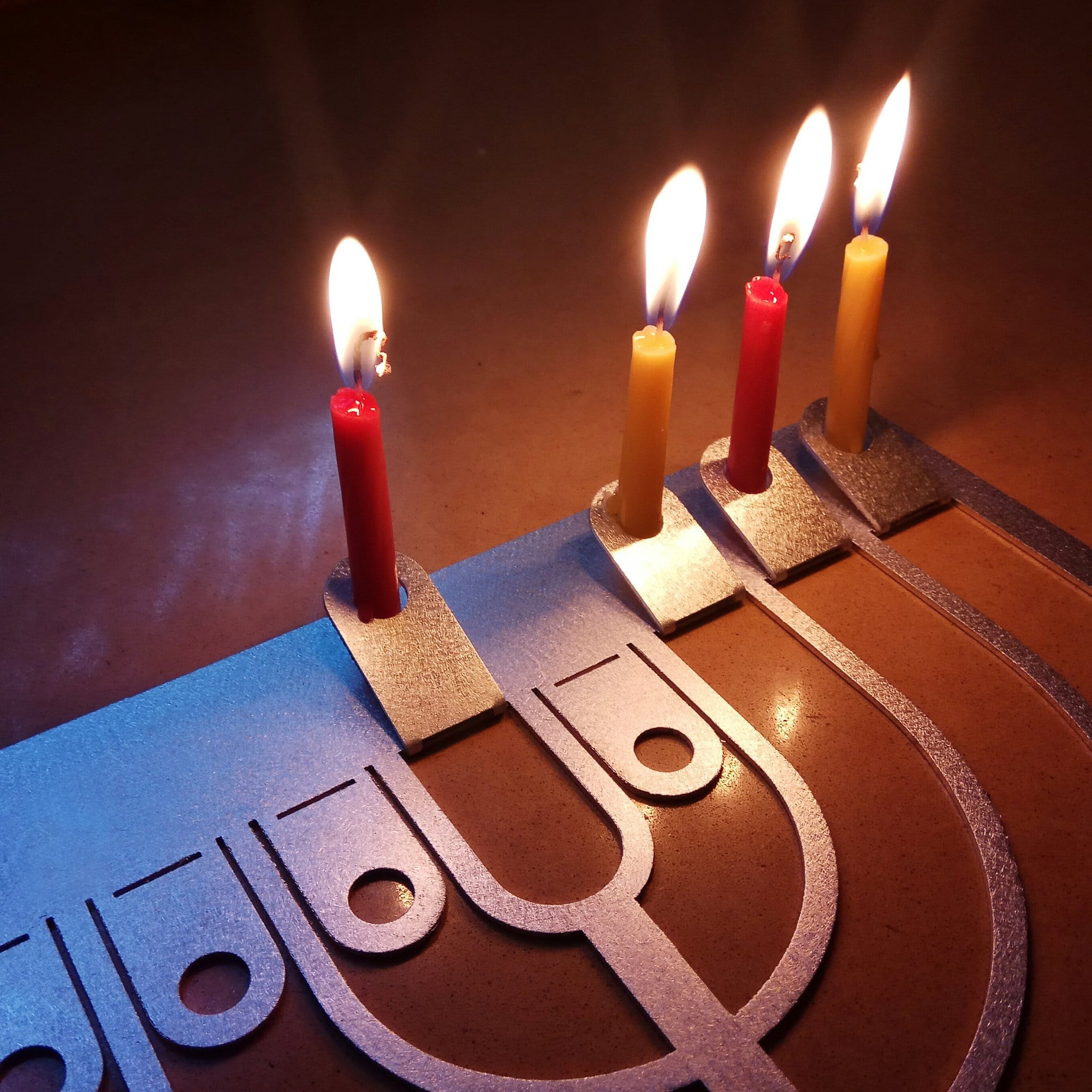 Flat Modern Hanukkiah、mySite、topwebapps