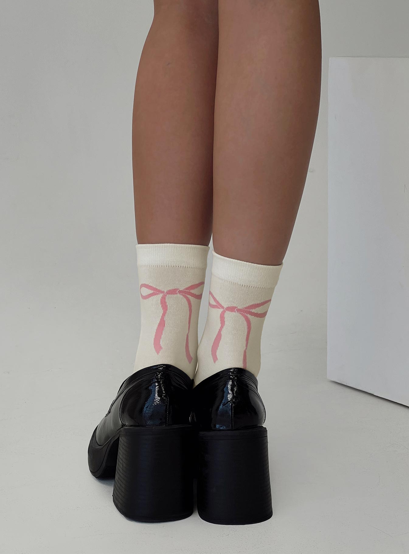 Bow Out Socks White/ Pink、mySite、solidvoid