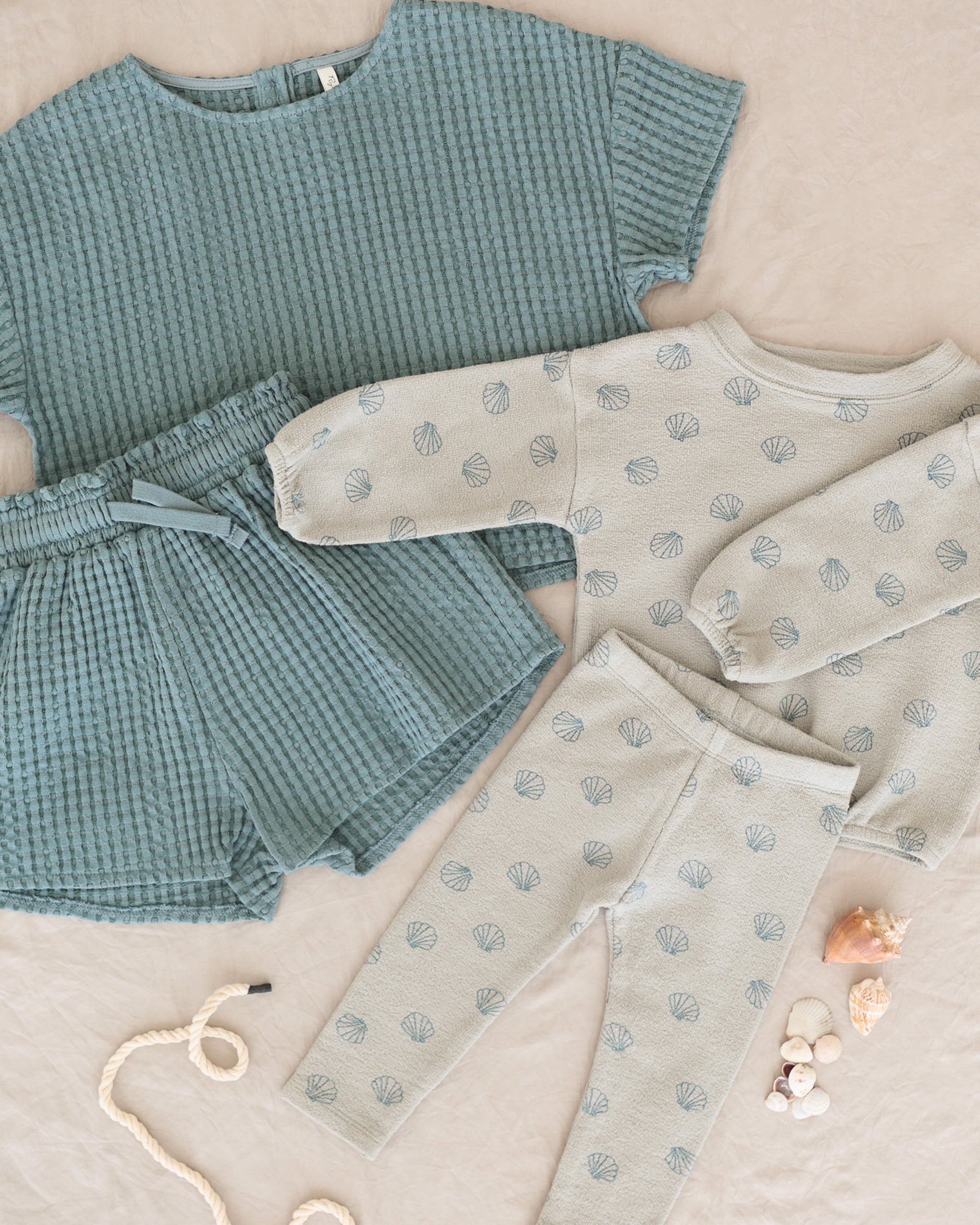  Spongey Knit Set || Seashells、mySite、layawaytickets