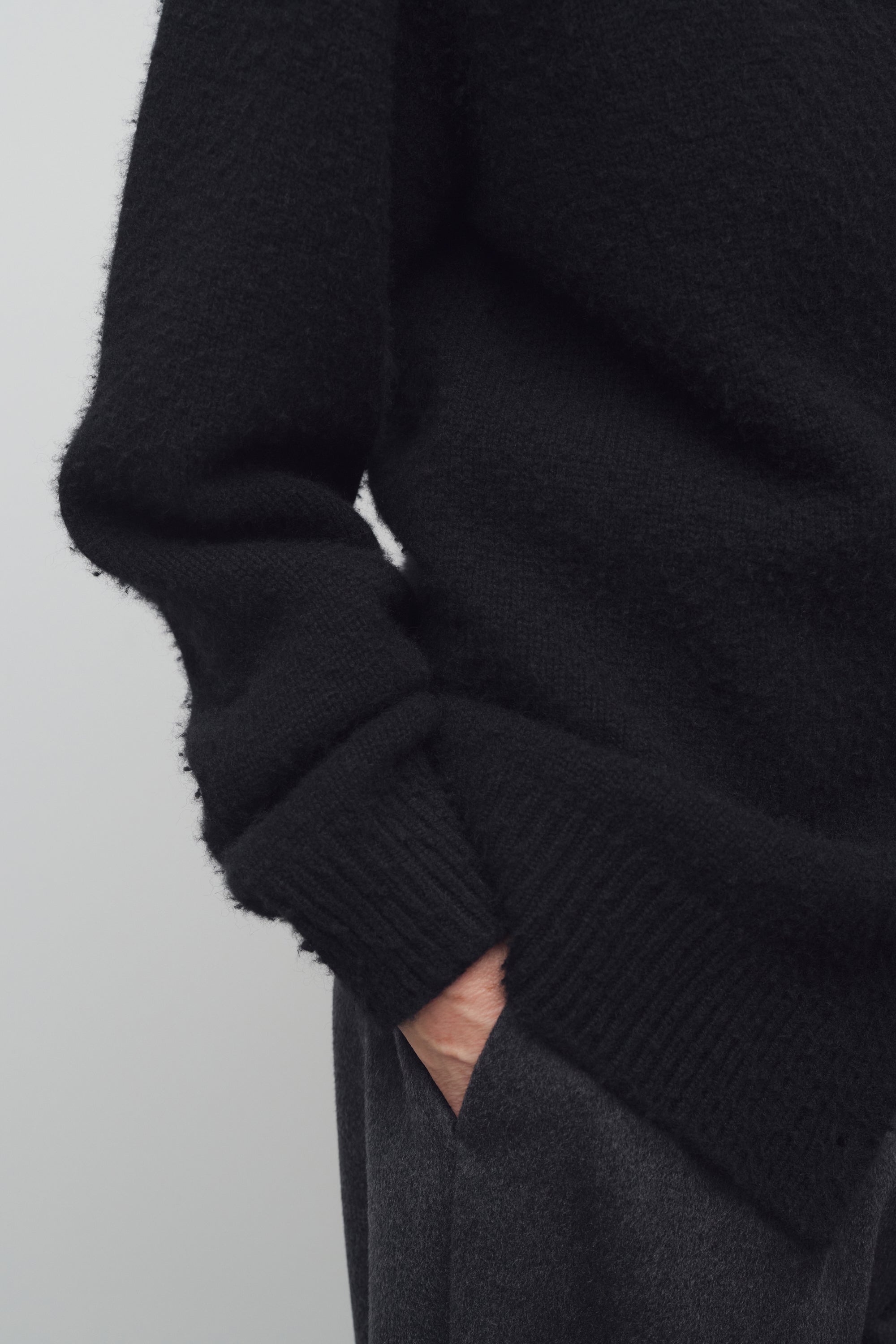 Iolanda Cardigan in Cashmere、mySite、aoinhome