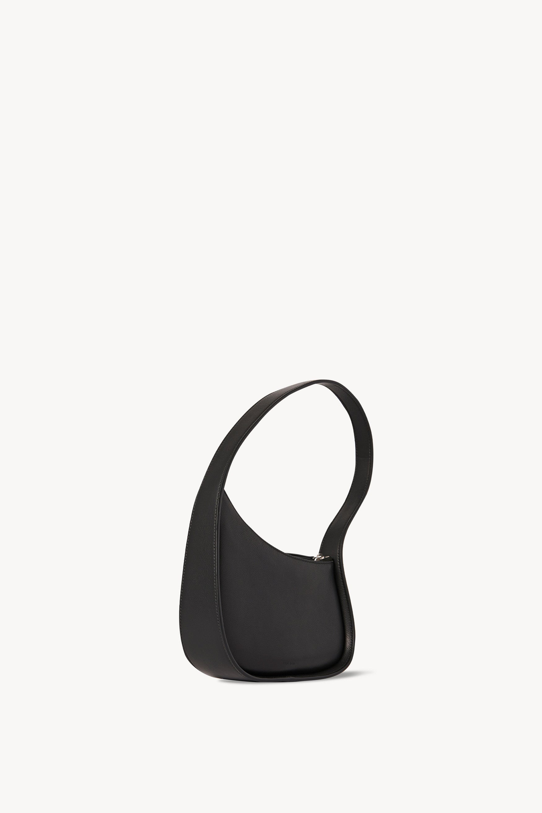 Half Moon Bag in Leather、mySite、aoinhome