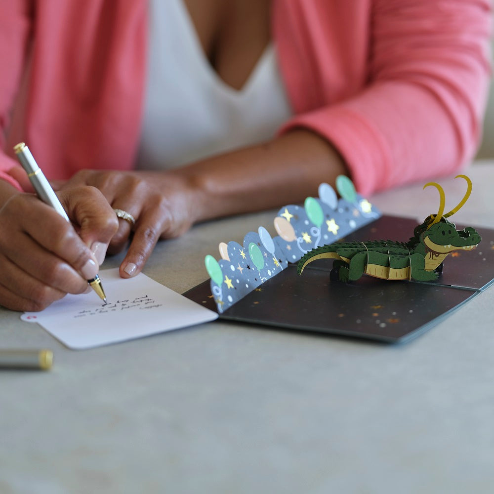 Marvel's Loki Glorious Birthday Pop-Up Card、mySite、solidvoid