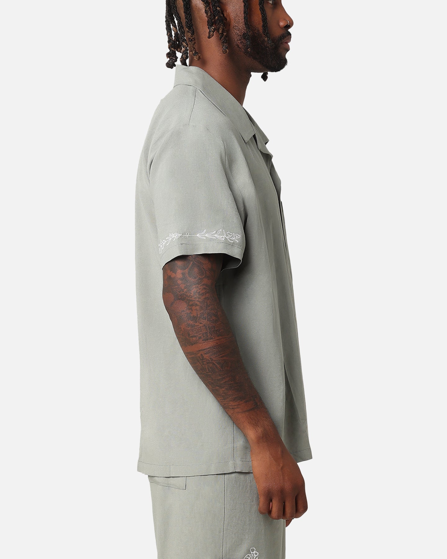 {product_title} - {shop_name}