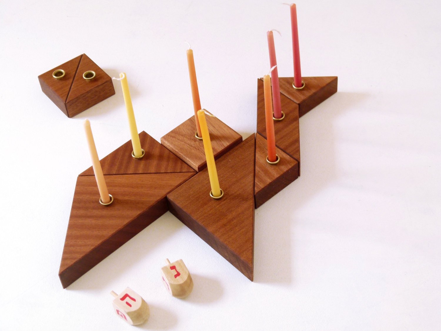 Wood Tangram Hanukkah Menorah、mySite、topwebapps