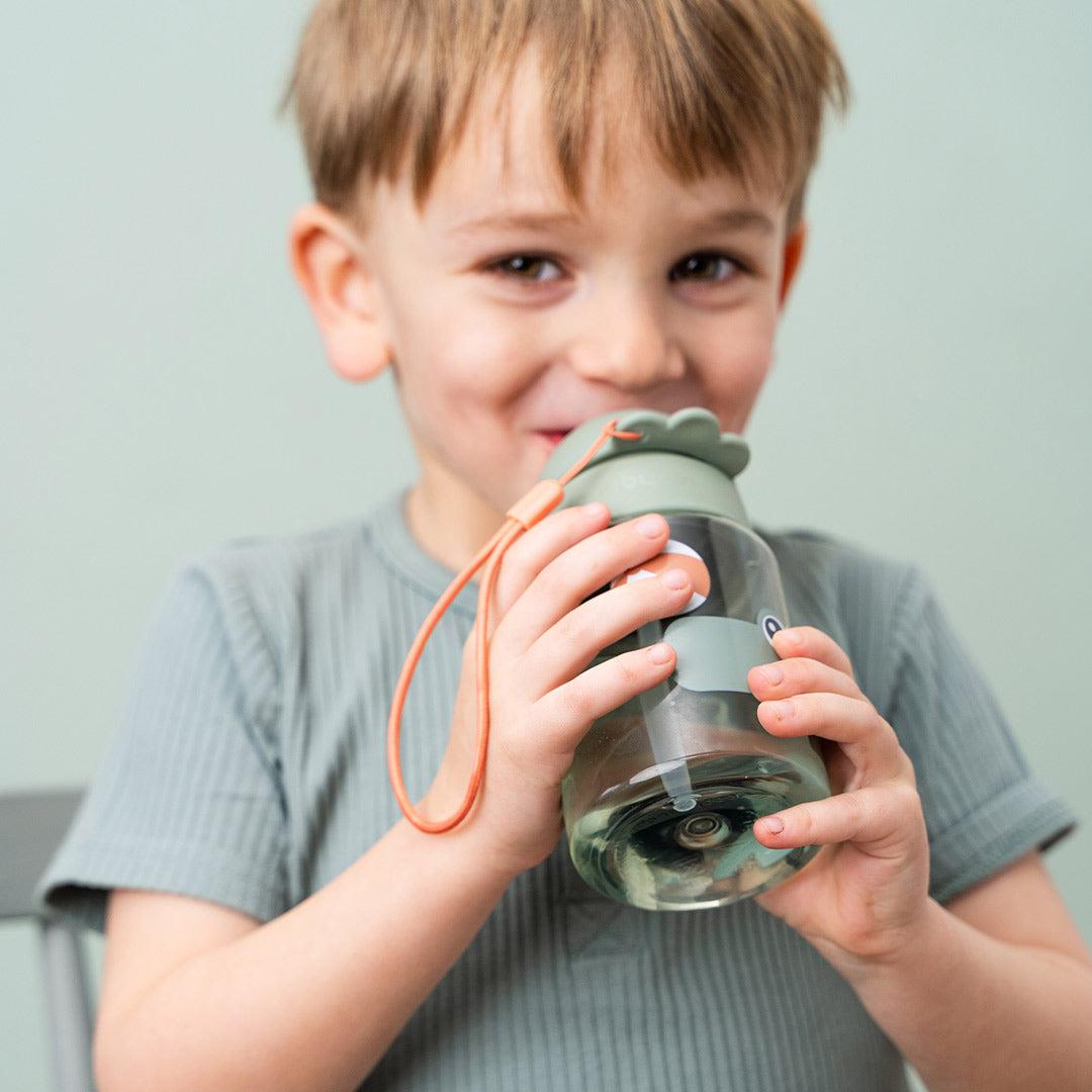  Done by Deer Straw Bottle - Green - Croco、mySite、merchandisen