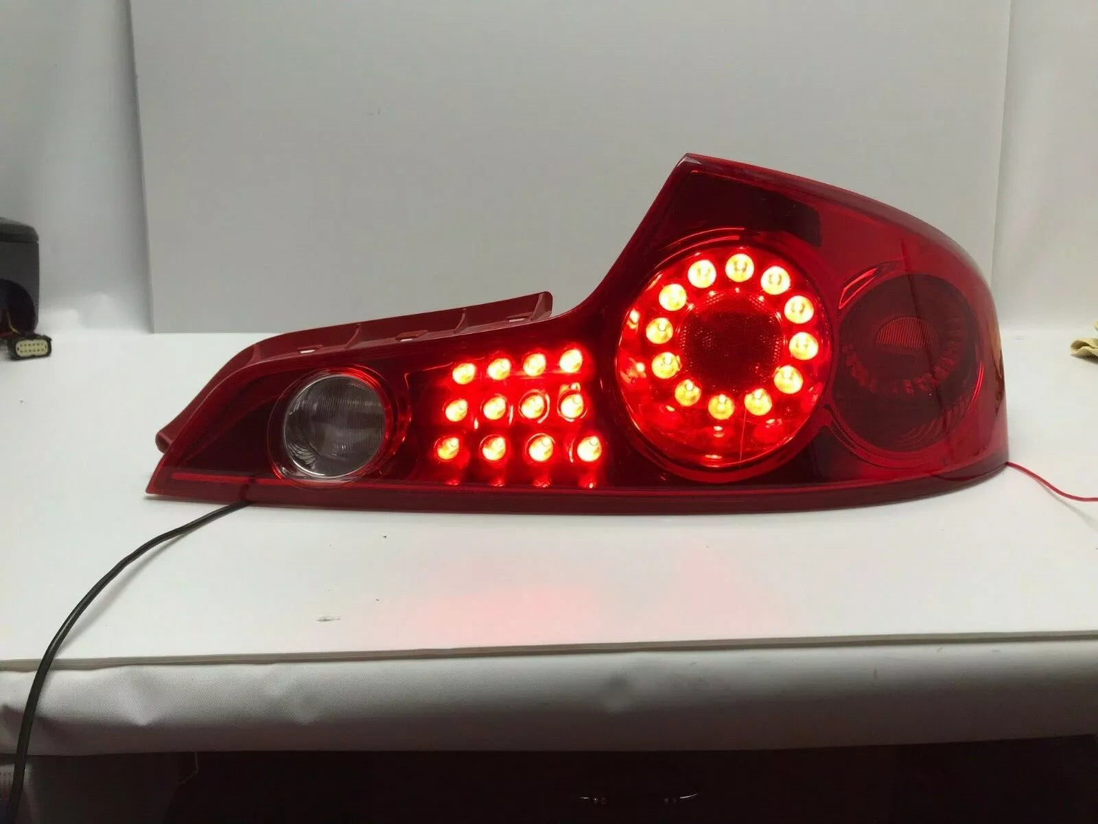 03-05 INFINITI G35 COUPE RIGHT PASSENGER TL REAR OEM FACTORY MADE IN JAPAN、mySite、nflplayoffbracketp