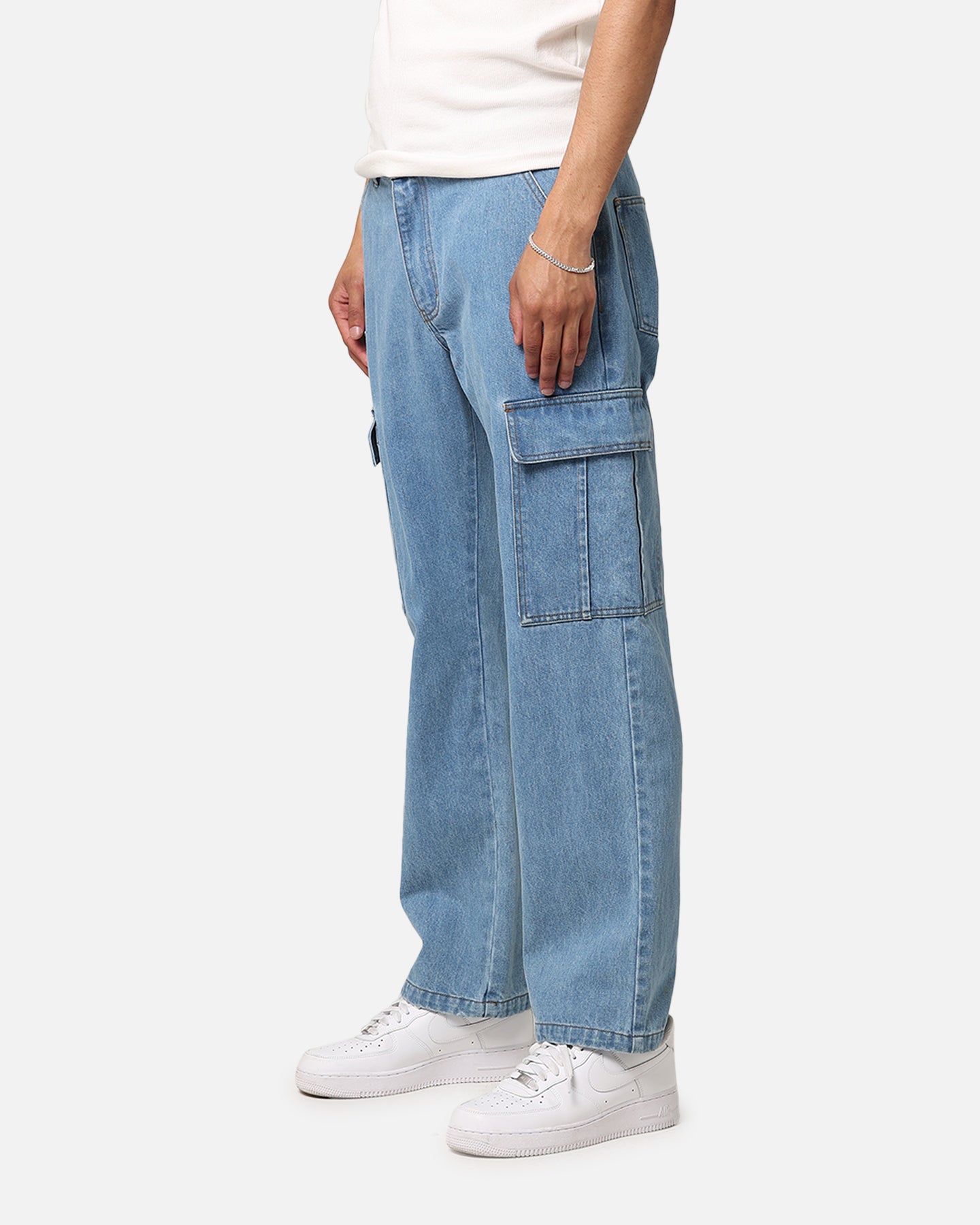 {product_title} - {shop_name}