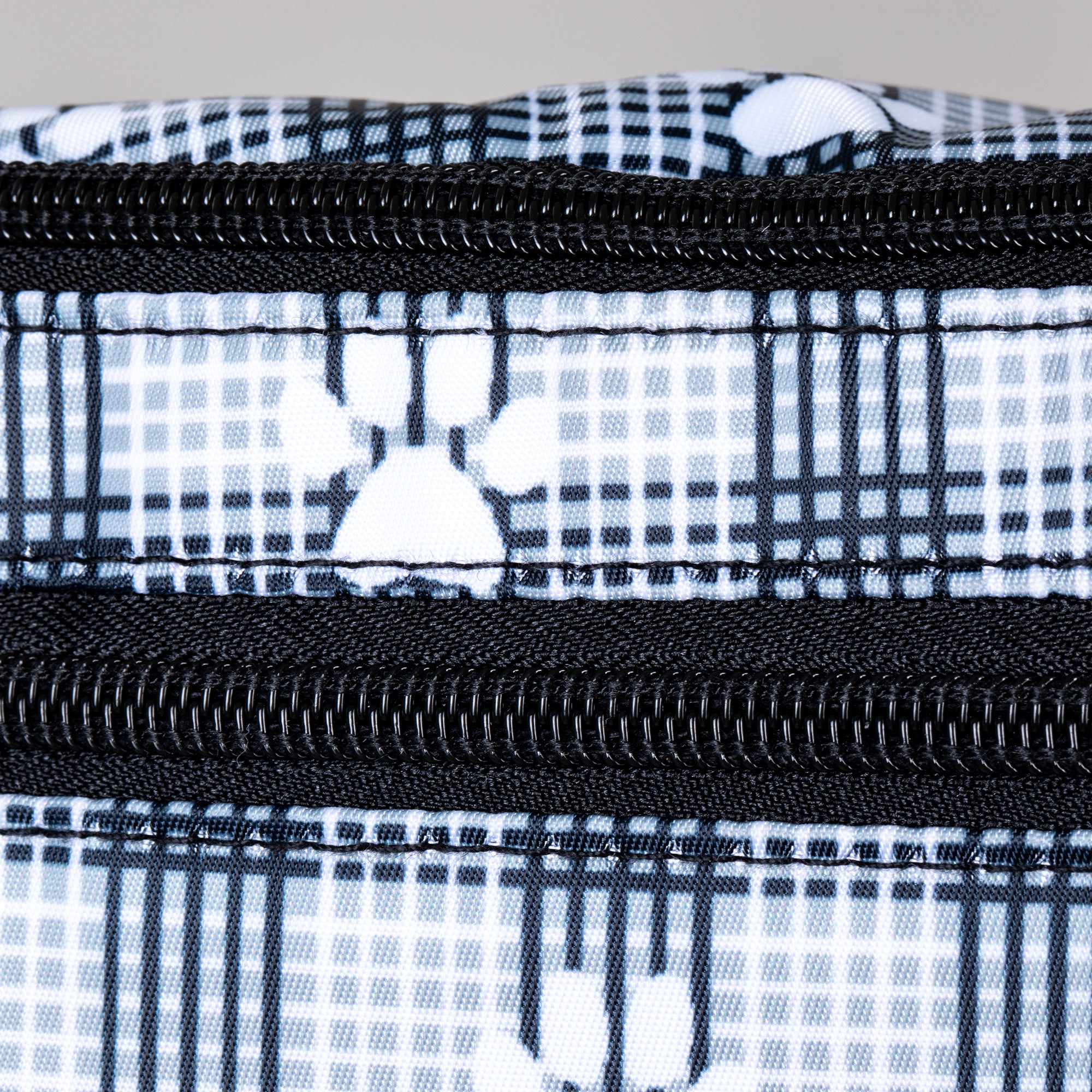 Plaid Paw Print Large Fanny Pack with 3 Zippered Pockets、mySite、camillekostekn