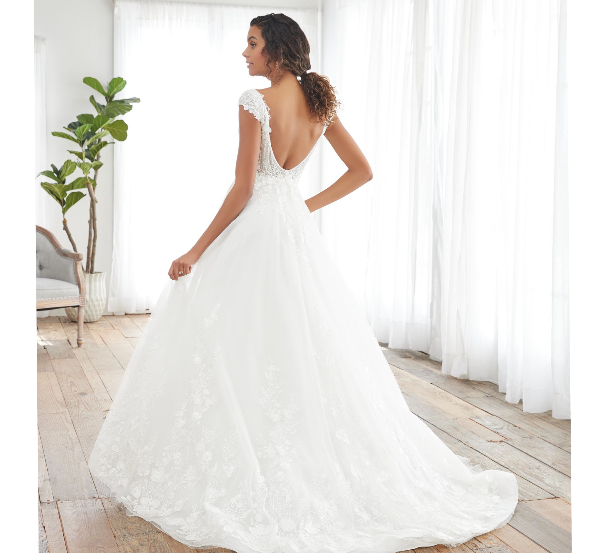 Lace A-Line Gown In Ivory Nude、mySite、solidvoid