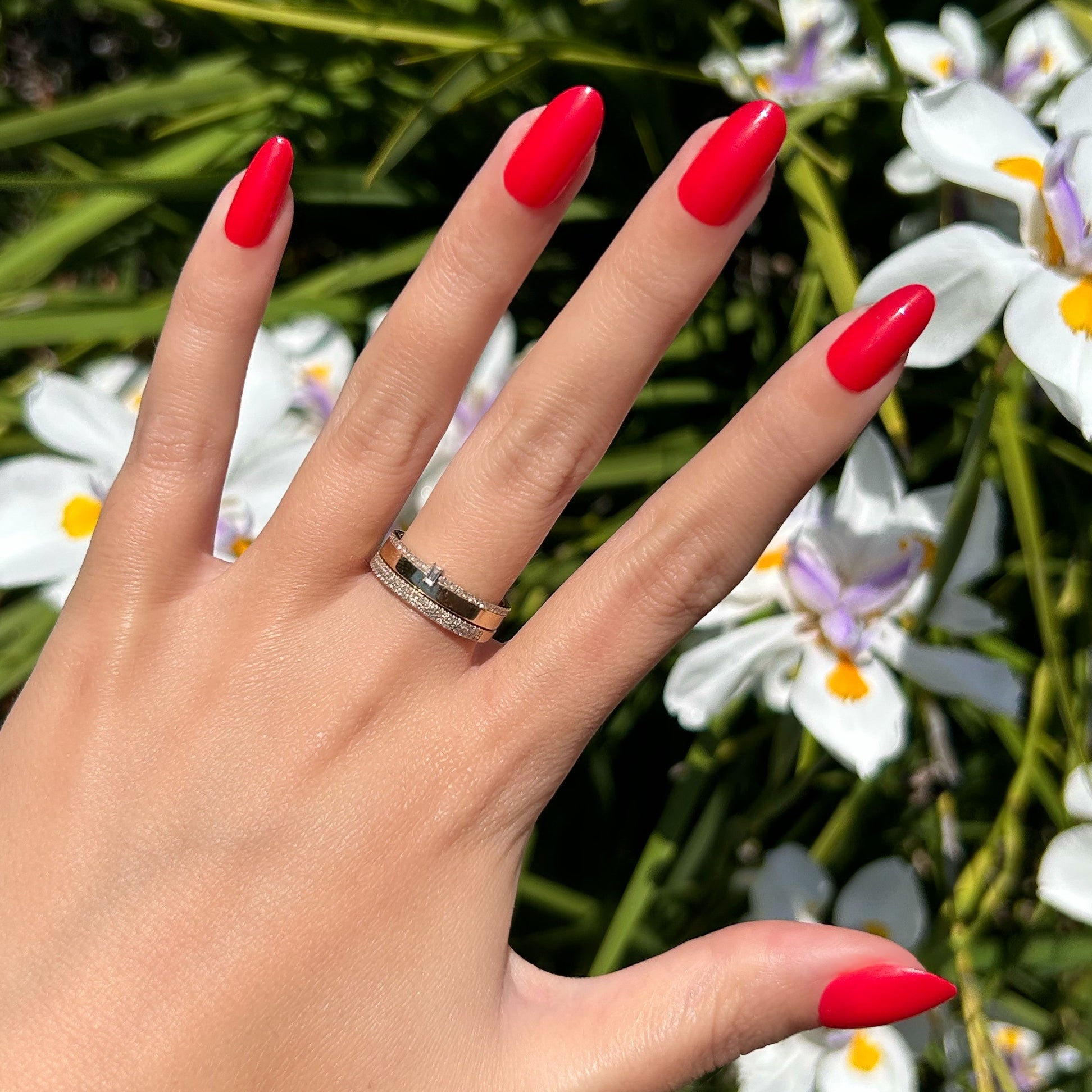 Hibiscus - Press-On | Medium | Oval、mySite、solidvoid