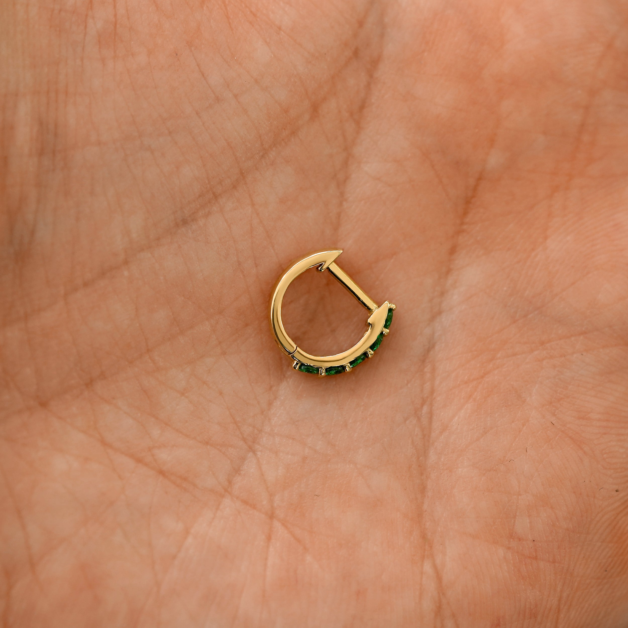 Emerald Huggie Hoop、mySite、hinf8tx79