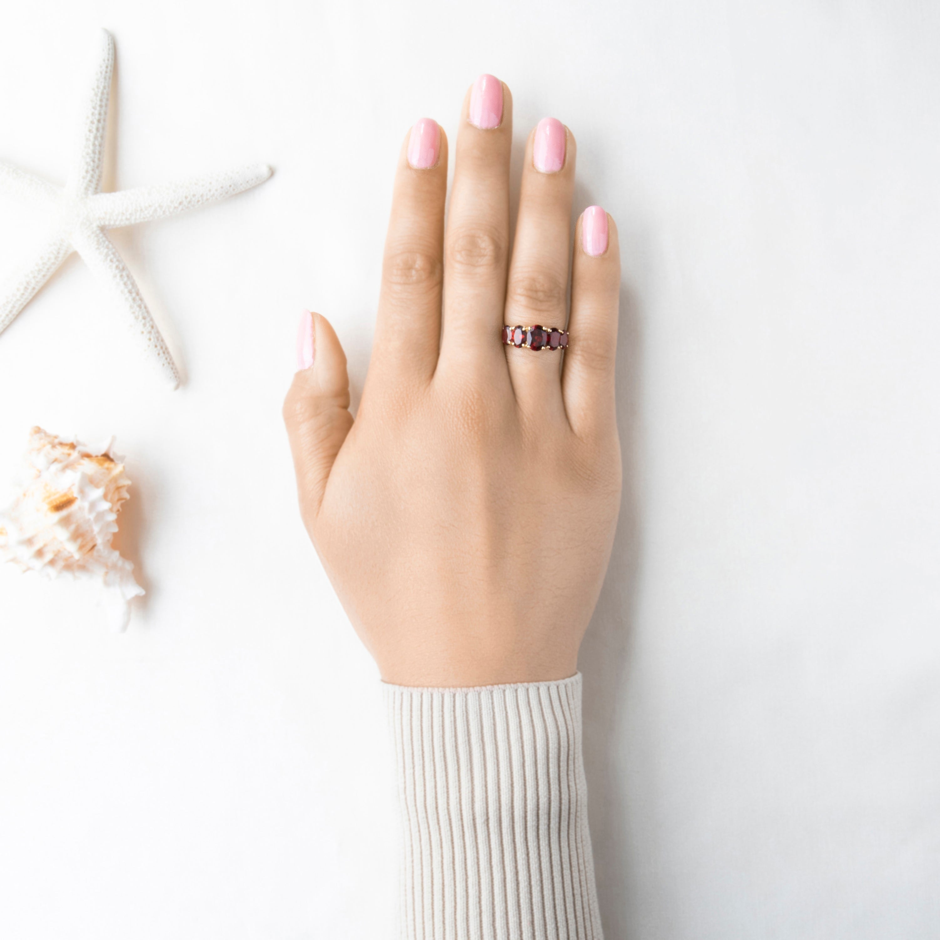 Vintage 10k Yellow Gold 4.3cttw Garnet Graduating Line Ring 7.75、mySite、hinf8tx79