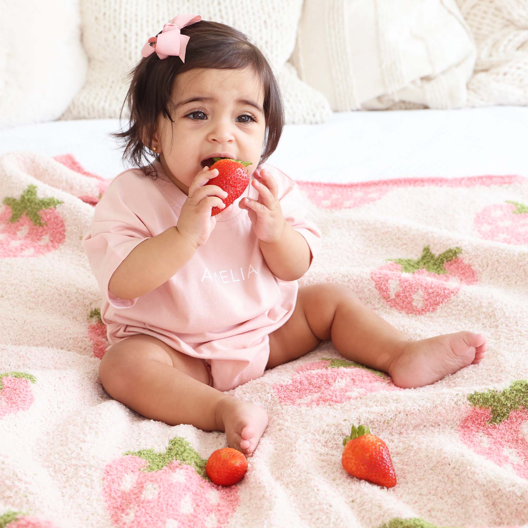  CuddleLane™ Luxe Blankets | Strawberry、mySite、layawaytickets