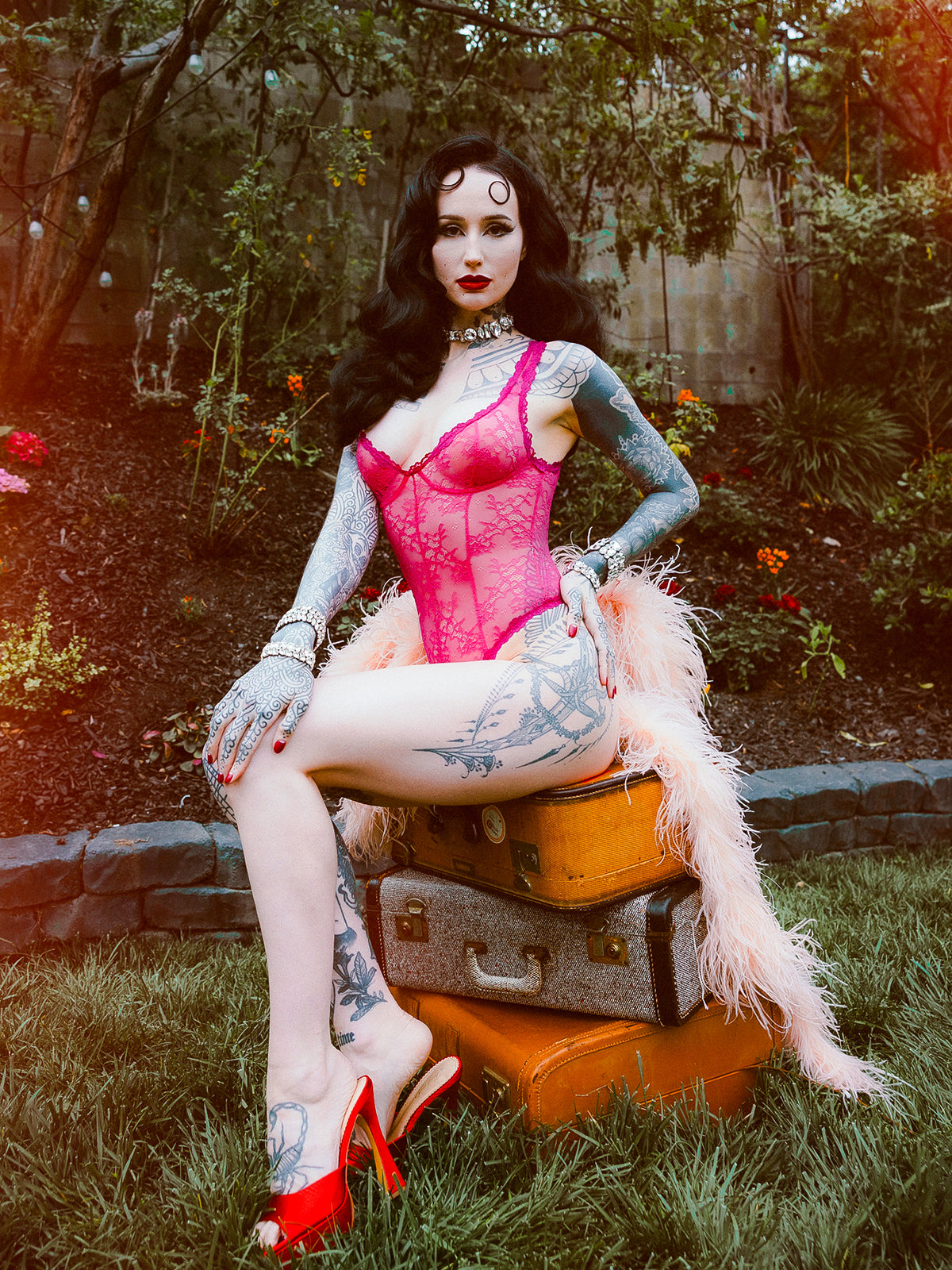 Pia Lace Wireless & Seamed Bodysuit、mySite、bengalsvssteelers