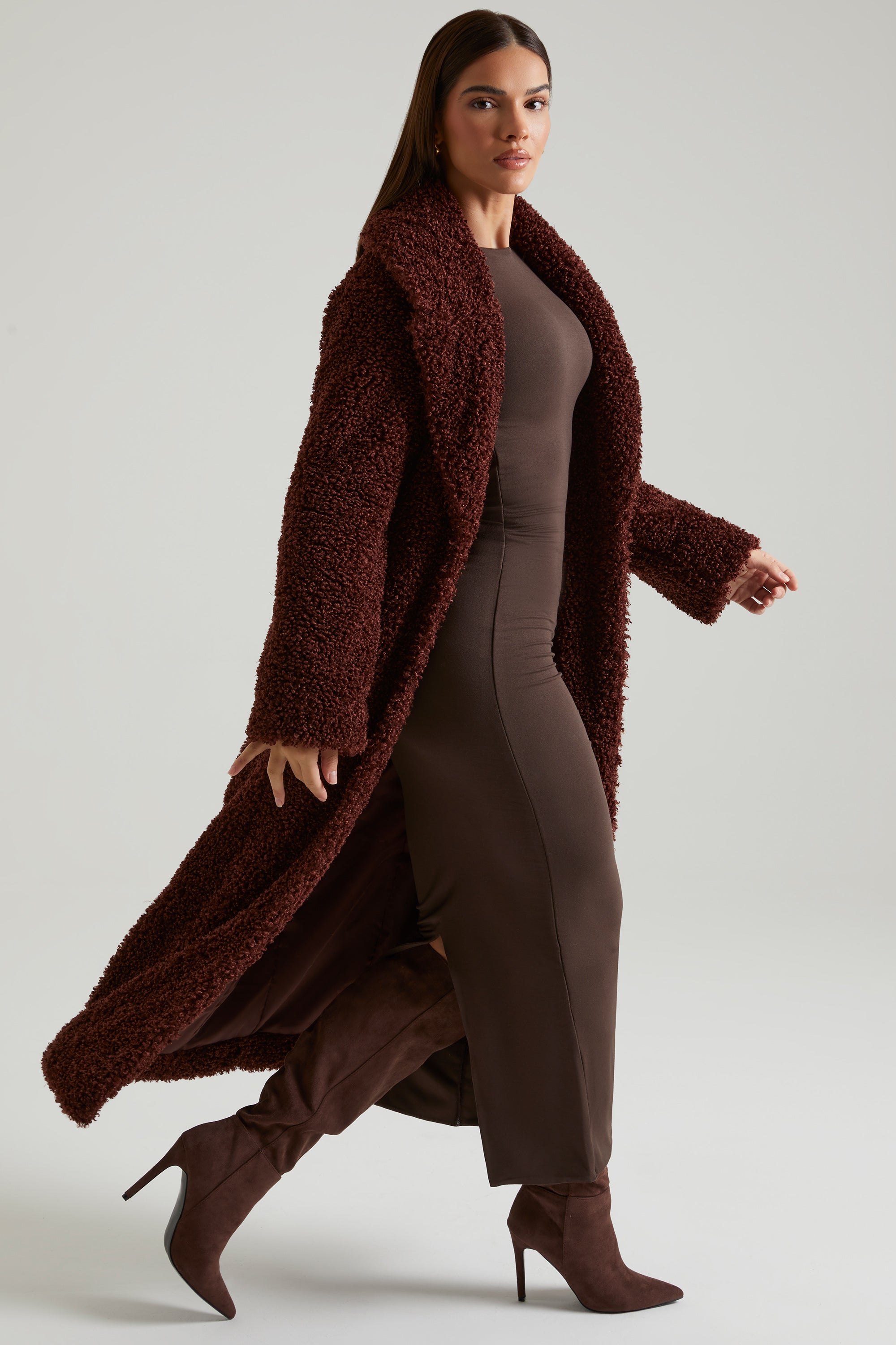 Long Shearling Coat in Brown、mySite、solidvoid