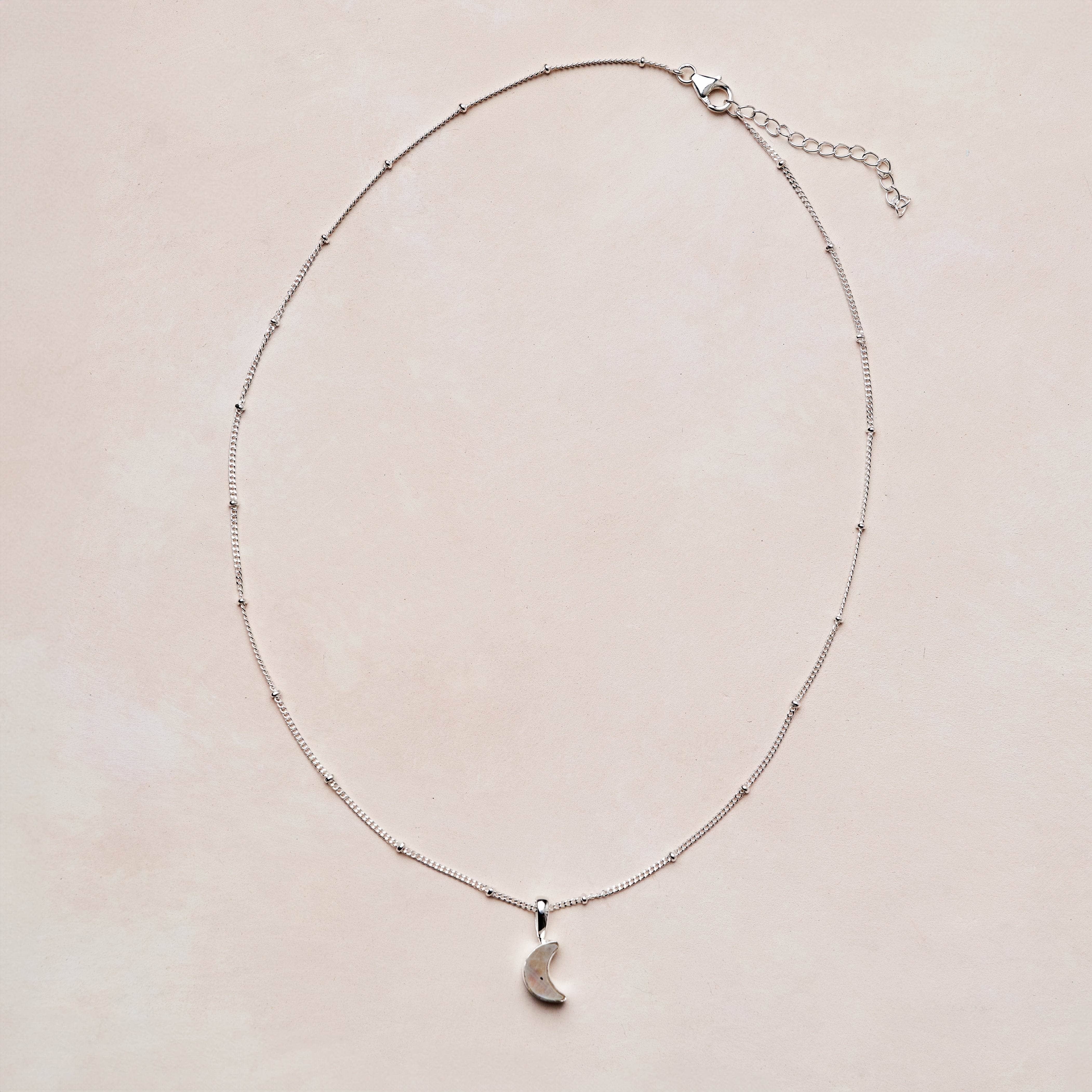 Crescent Moon Raw Gemstone Necklace、mySite、hinf8tx79