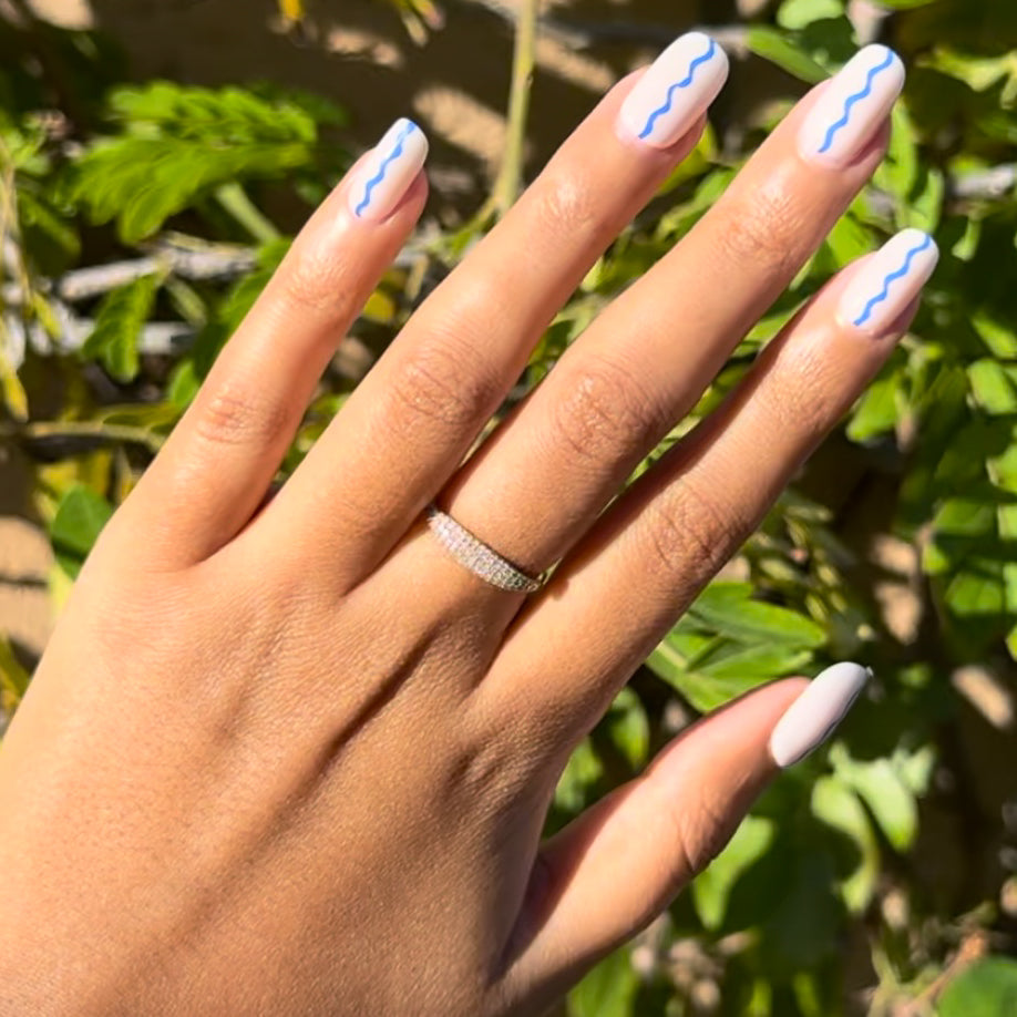 Simple Squiggle | Short | Squoval - Tab Press-On、mySite、solidvoid