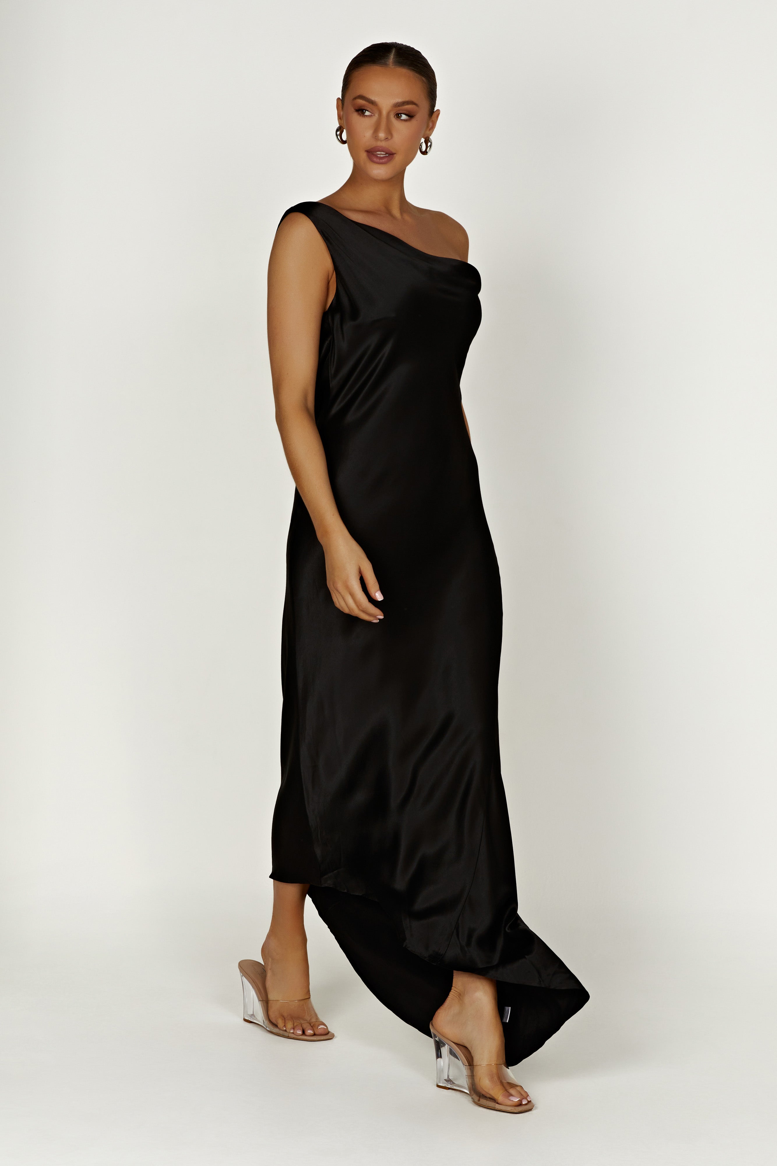 Yvette Slip Maxi Dress With Asymmetrical Hem - Black、mySite、solidvoid