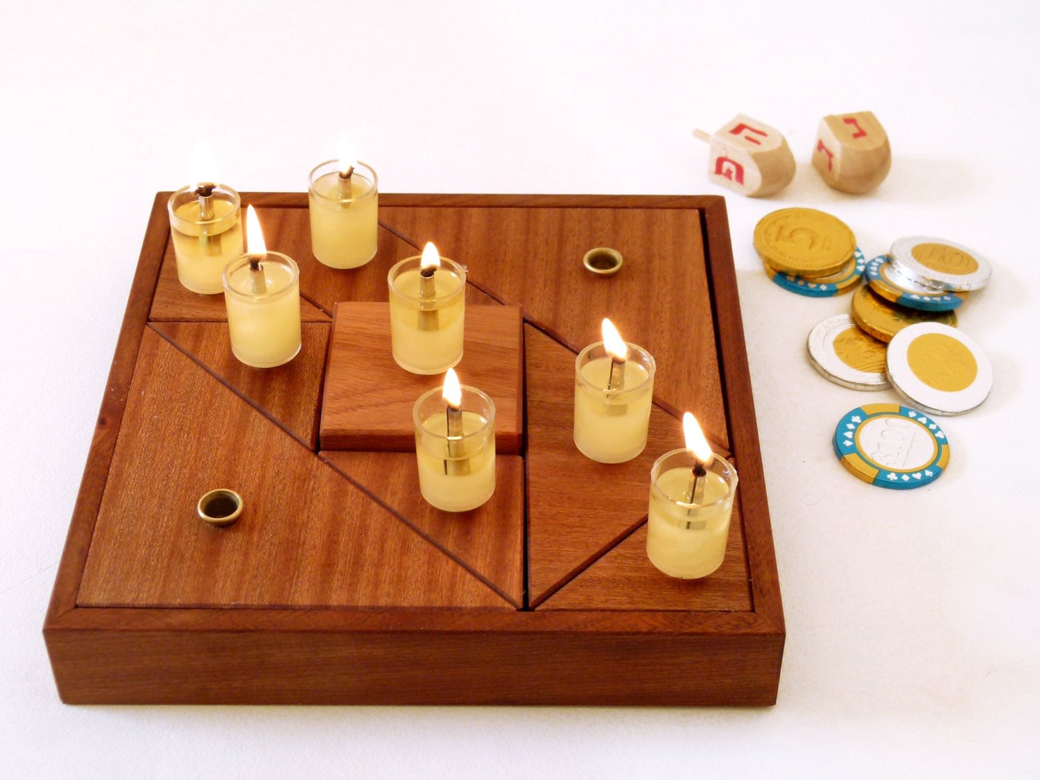 Wood Tangram Hanukkah Menorah、mySite、topwebapps