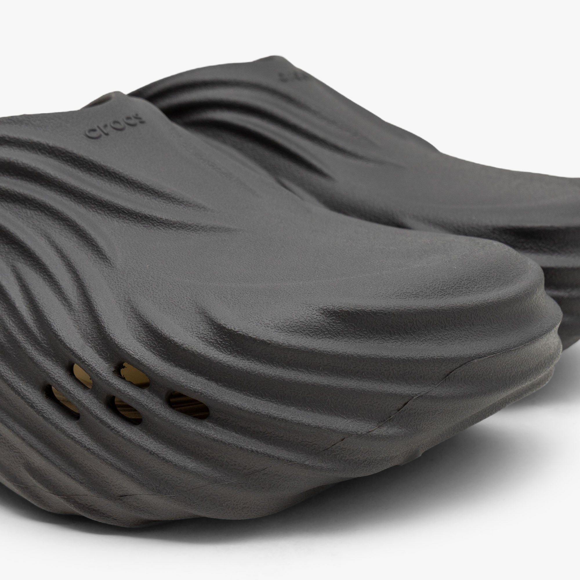  Crocs Echo Wave / Black、mySite、merchandisen